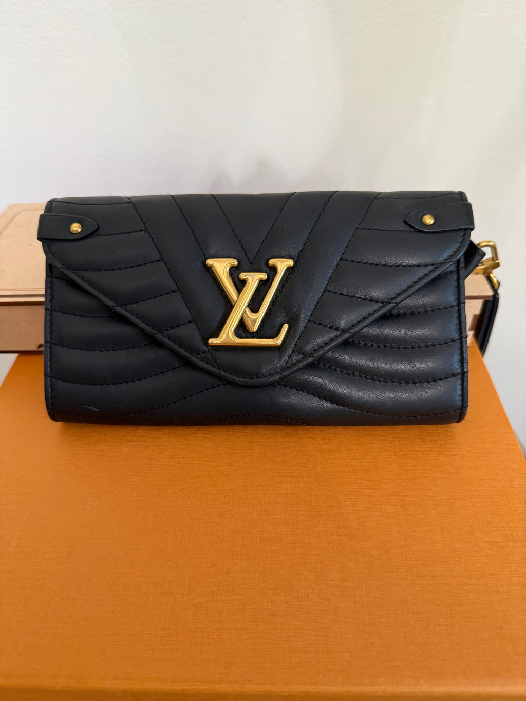 LOUIS VUITTON NEW WAVE QUILTED LONG WALLET