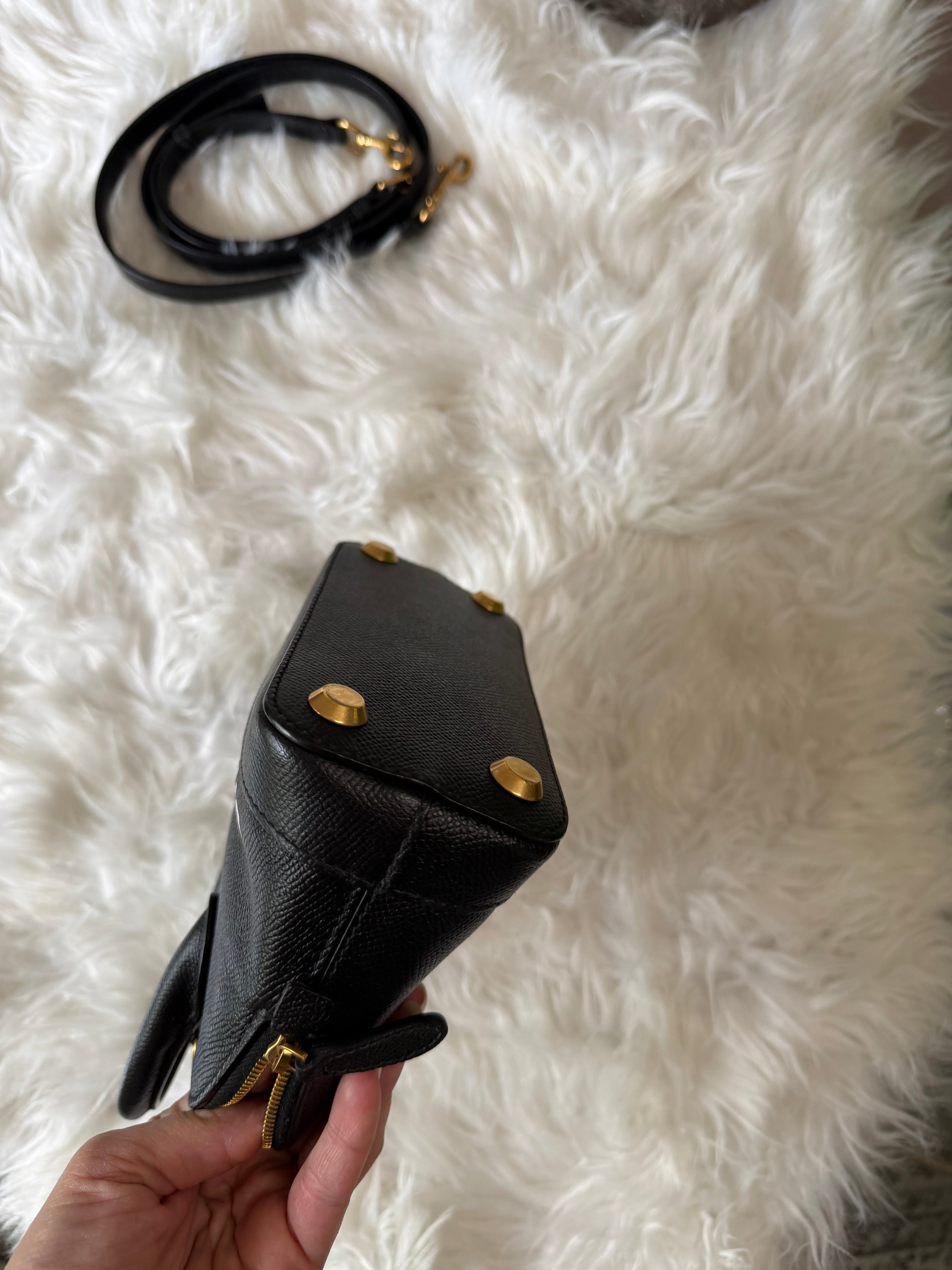 BALENCIAGA SIGNATURE GRAINED VILLE TOP HANDLE
