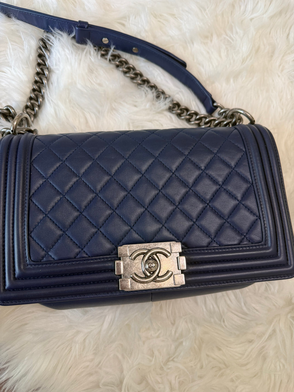 Chanel Boy Medium handbag