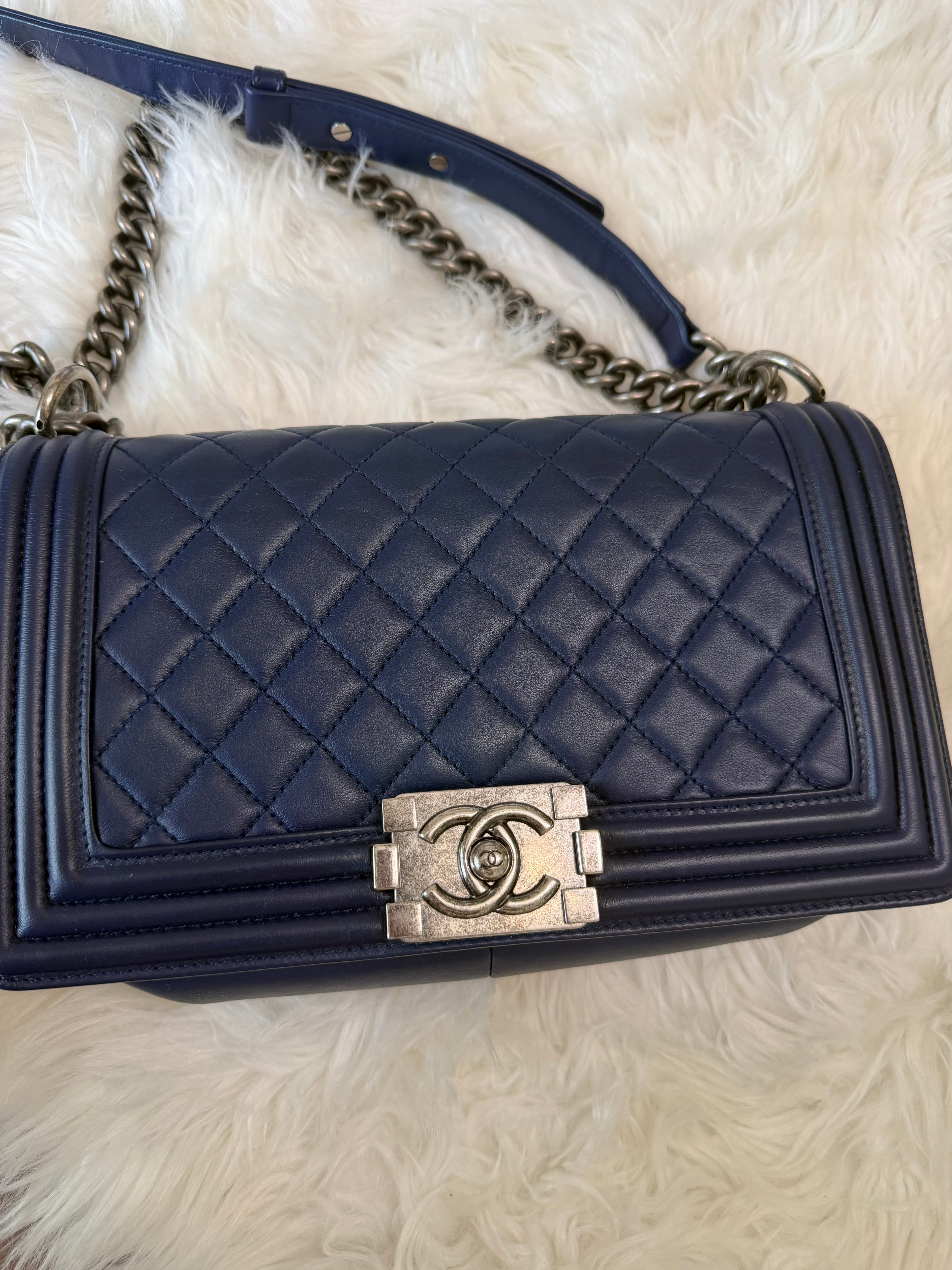 Chanel Boy Medium handbag