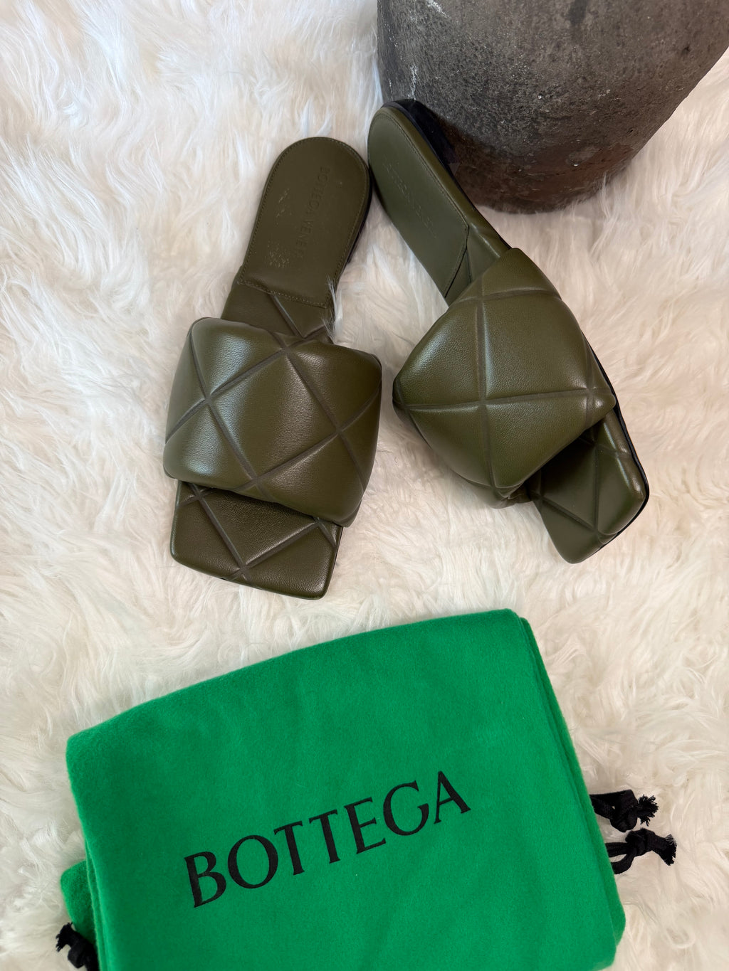 BOTTEGA VENETA LIDO MULE SANDALS