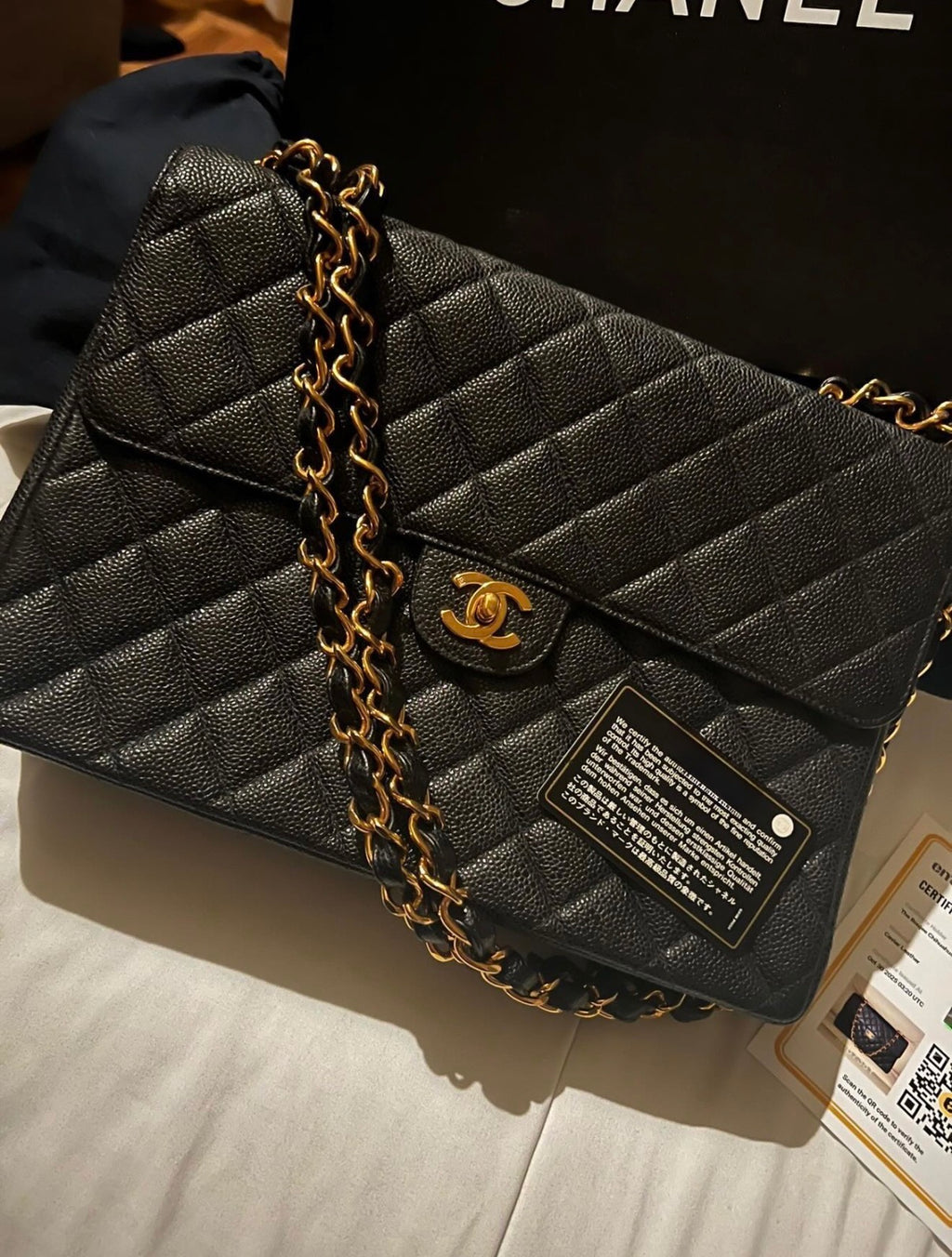 CHANEL VINTAGE CC SINGLE FLAP JUMBO CAVIAR BAG