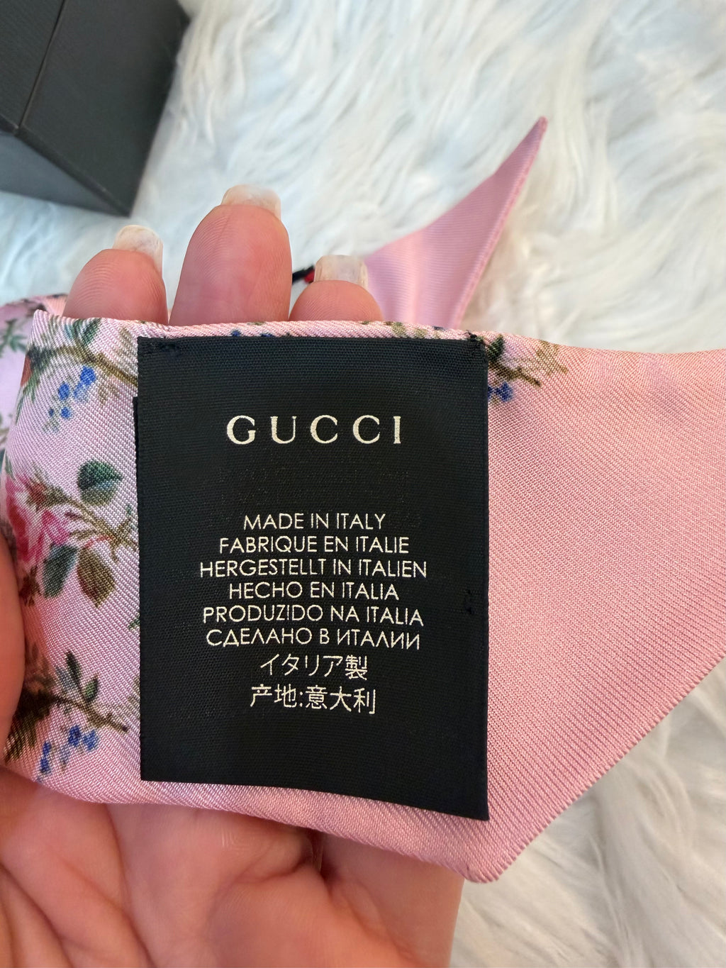 GUCCI SILK NECK BOW Twilly
