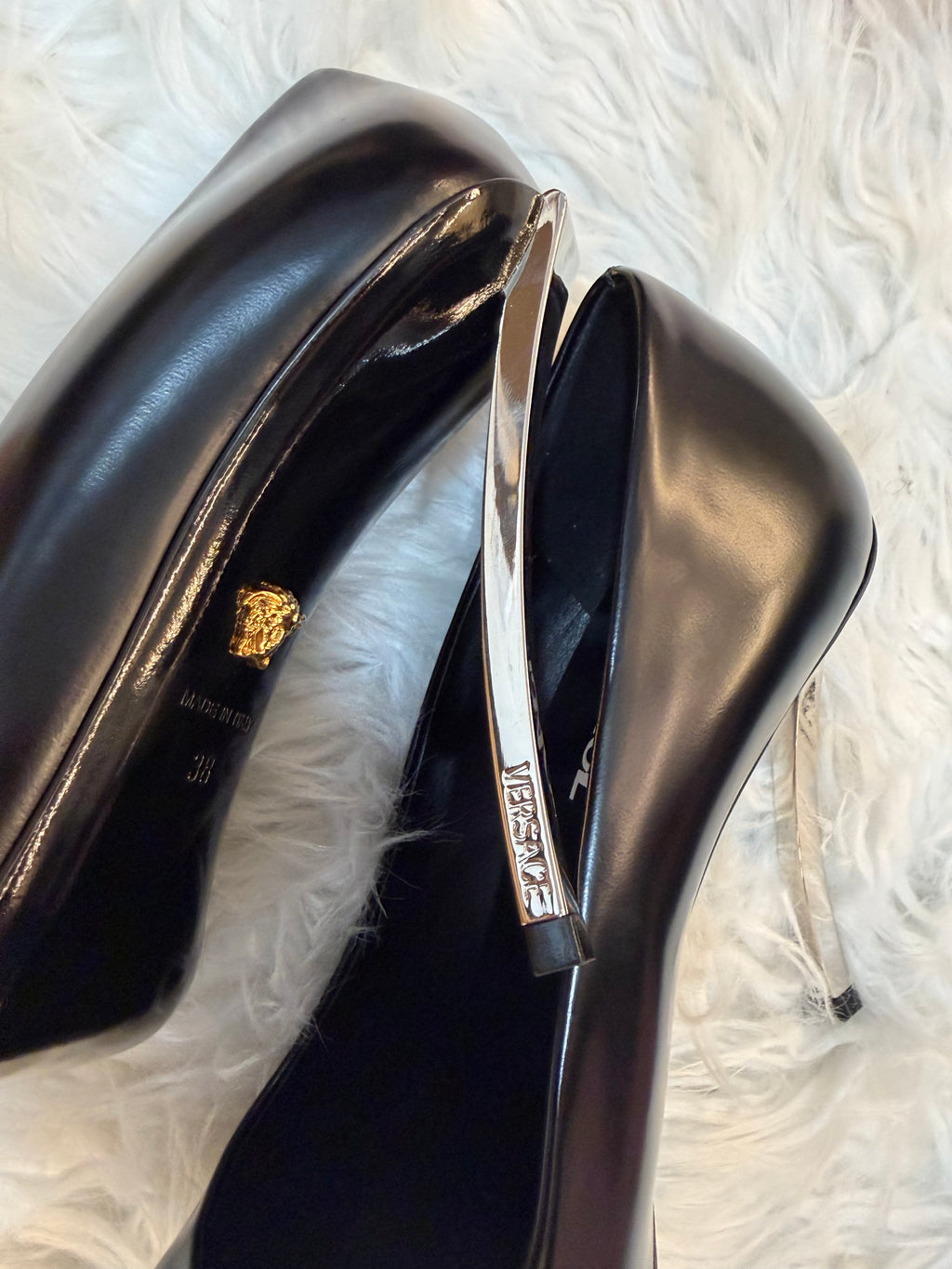 VERSACE PINPOINT LEATHER PUMP