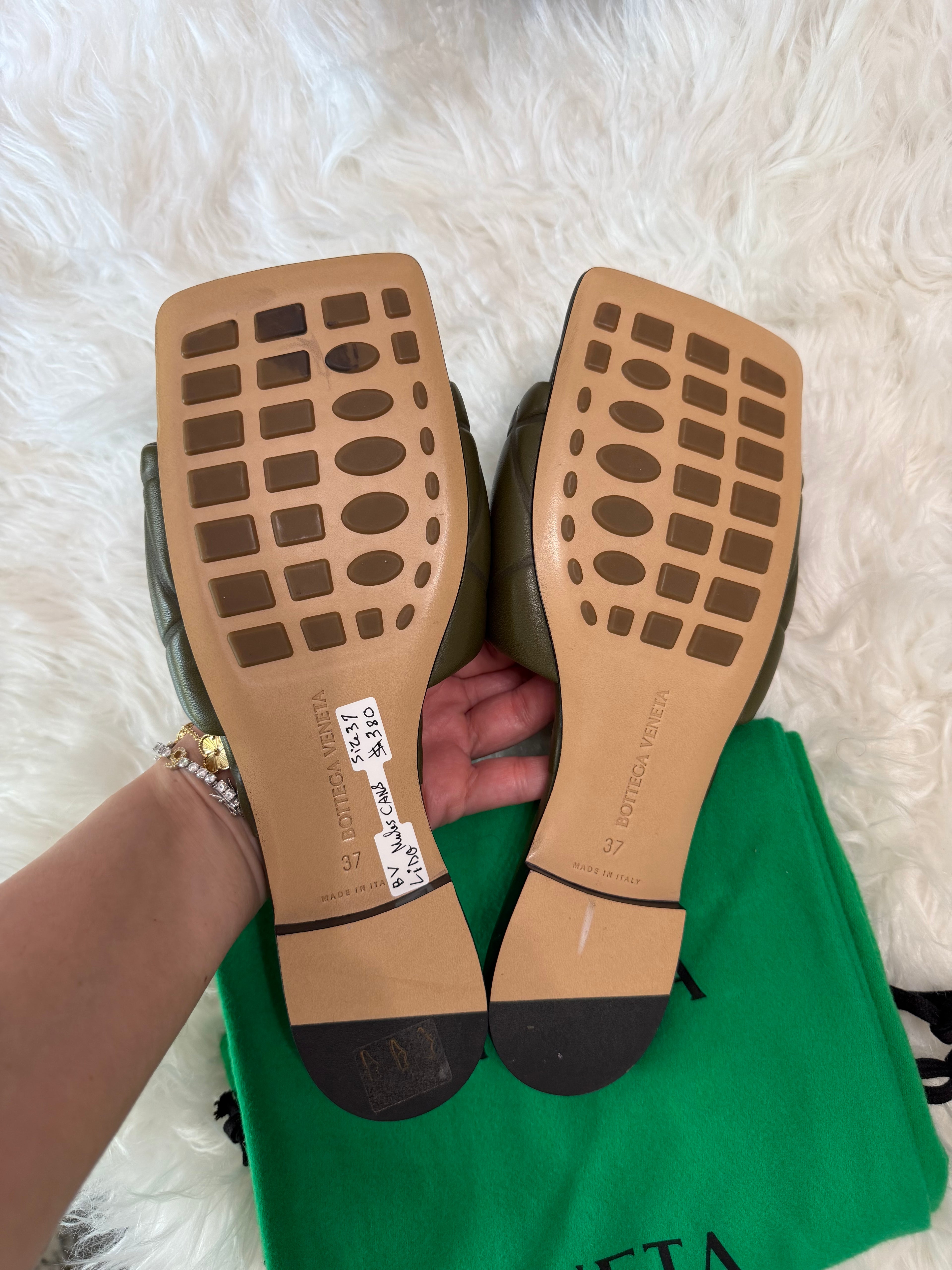BOTTEGA VENETA LIDO MULE SANDALS