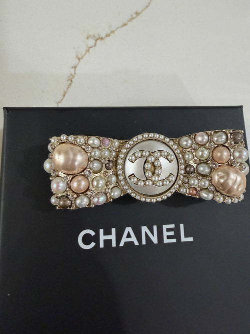 CHANEL BOW PEARL AND CHRYSTAL BROOCH