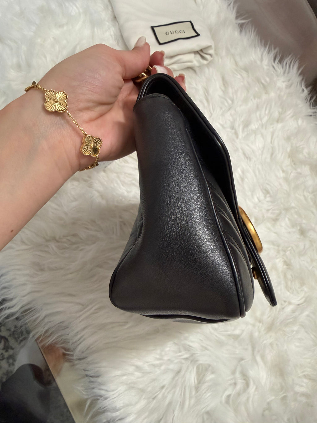 GUCCI GG MARMONT SHOULDER BAG