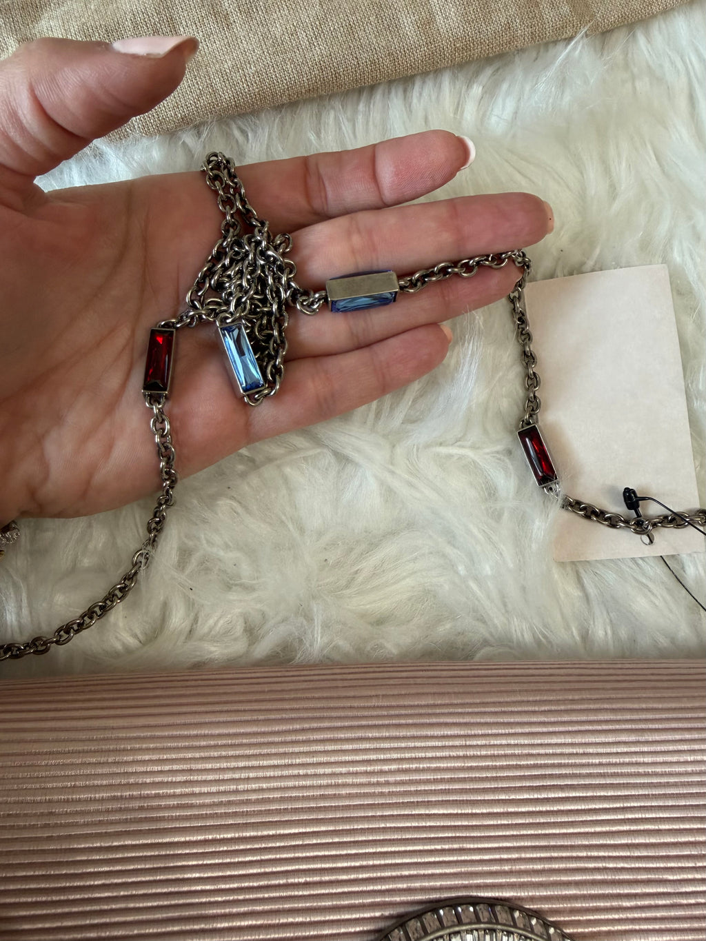 GUCCI DIONYSUS SILK SATIN CLUTCH WITH CRYSTAL TIGER HEAD