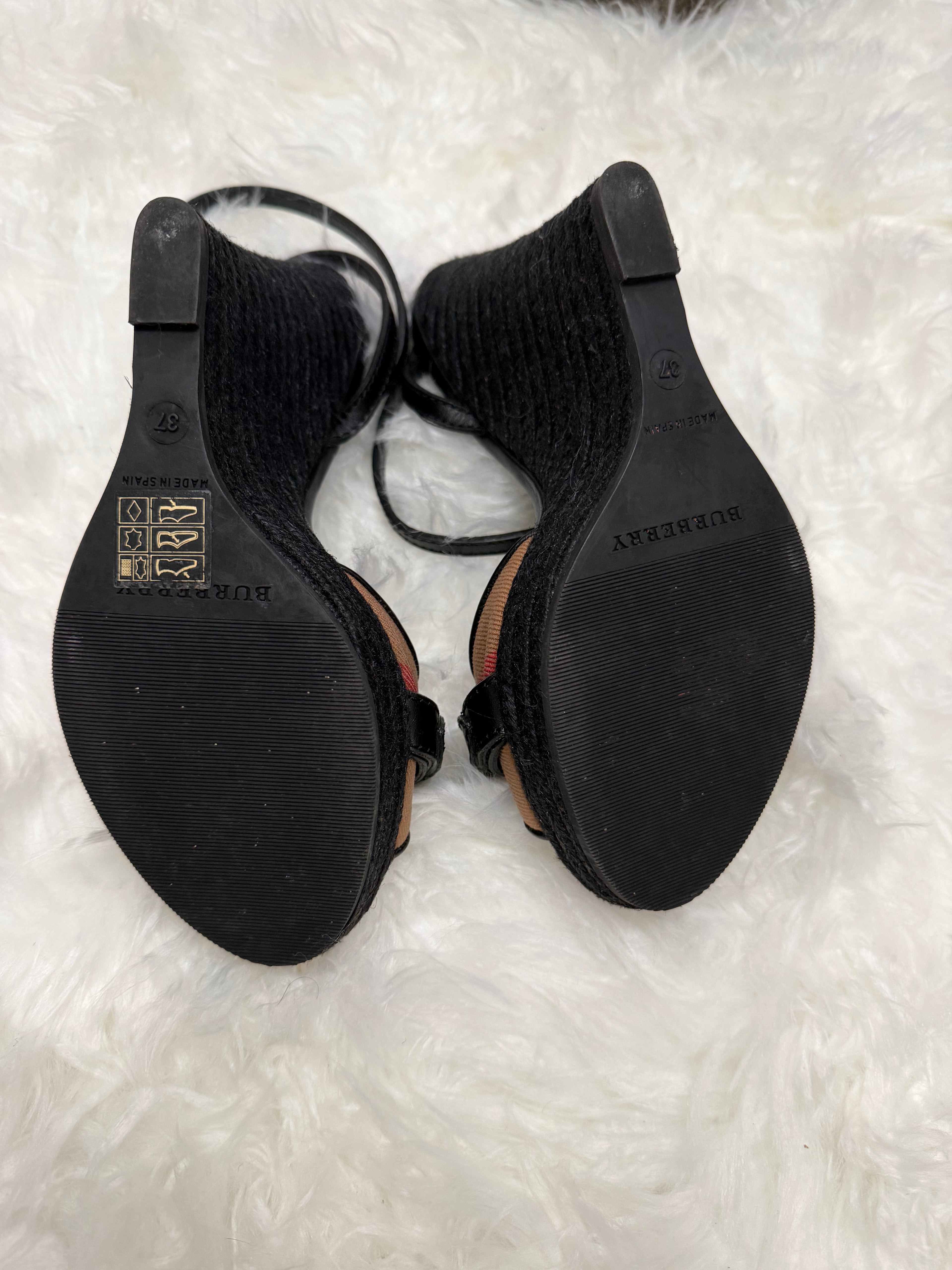 Burberry Nova Check Print wedge