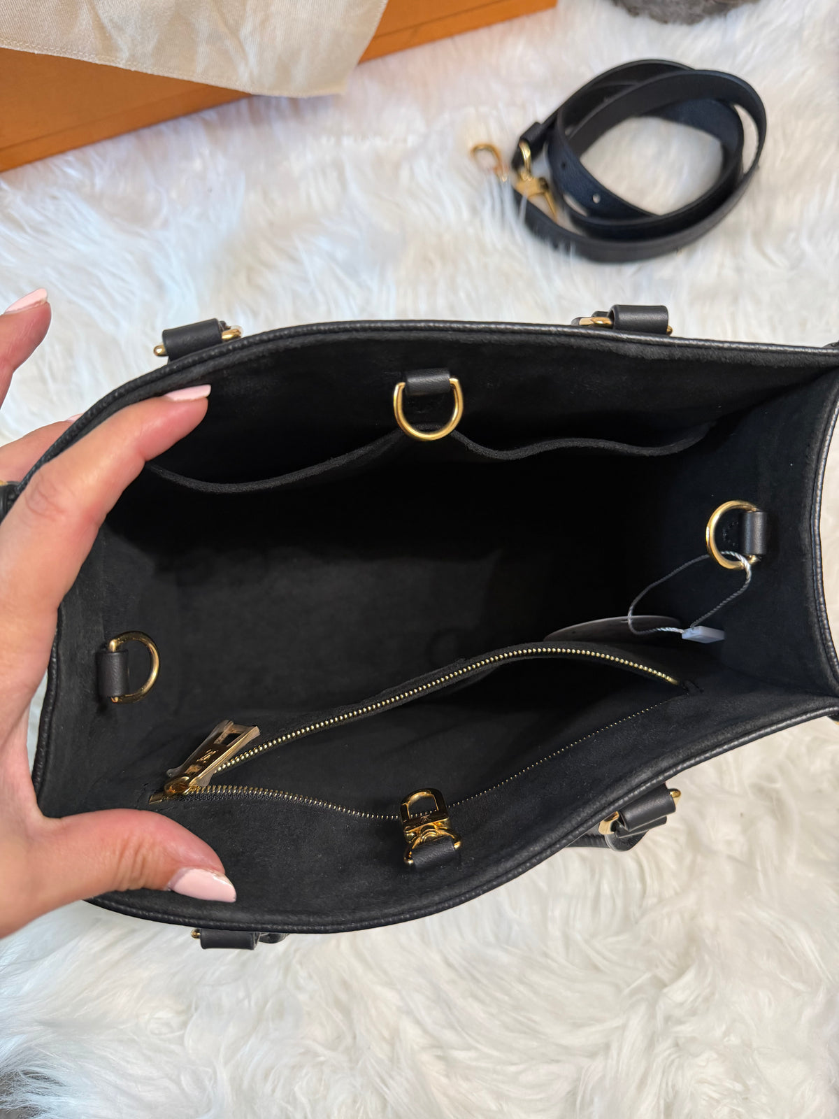 LOUIS VUITTON ON THE GO PM BLACK MONOGRAM EMPRONTE