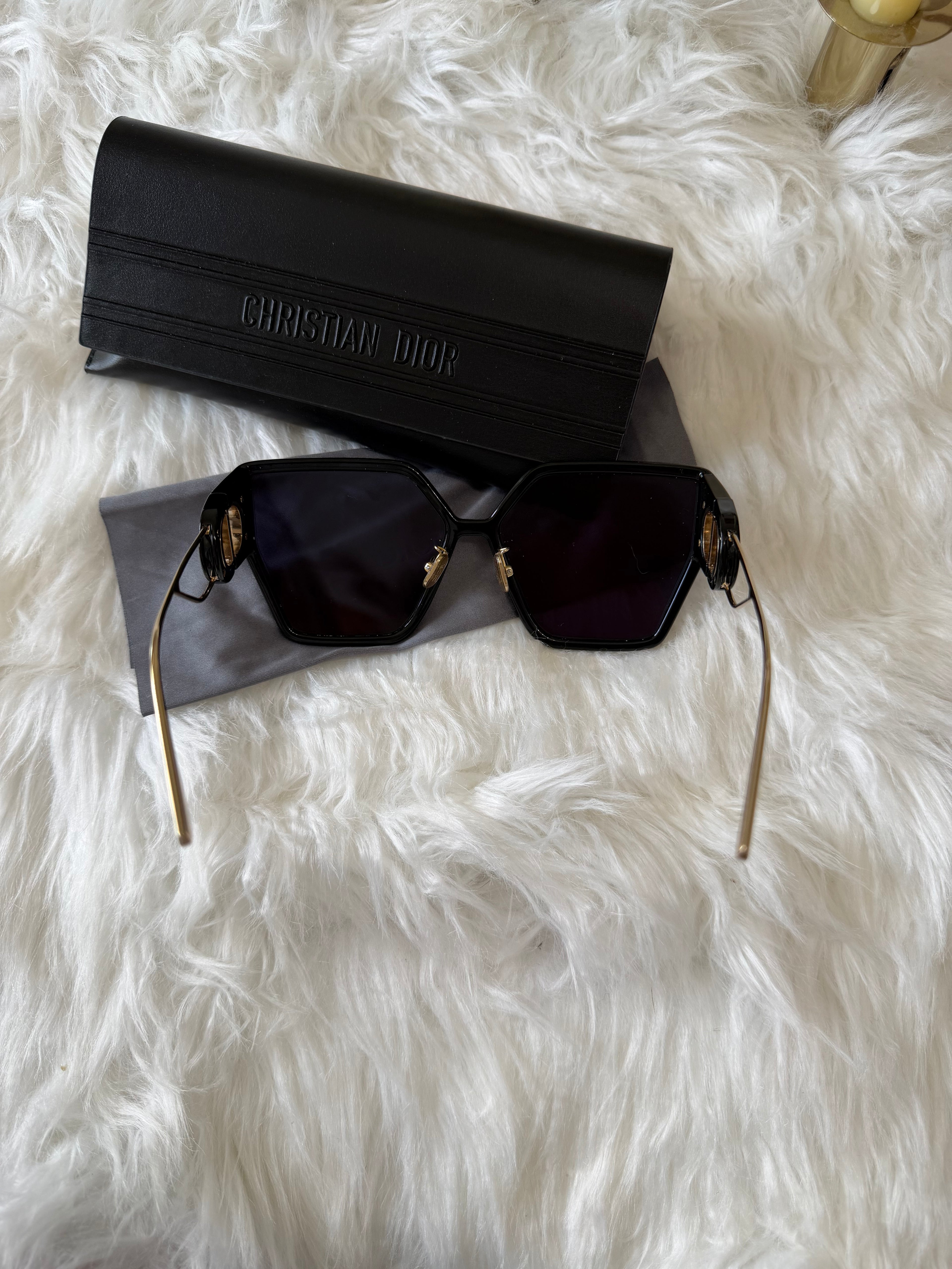 CHRISTIAN DIOR 30 MONTAIGNE IN BLACK