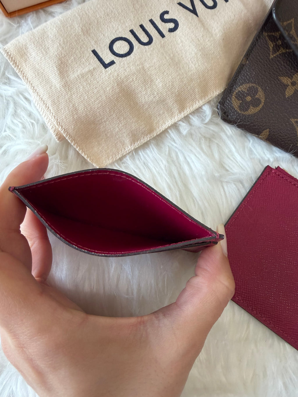 LOUIS VUITTON JEANNE WALLET IN MONOGRAM CANVAS