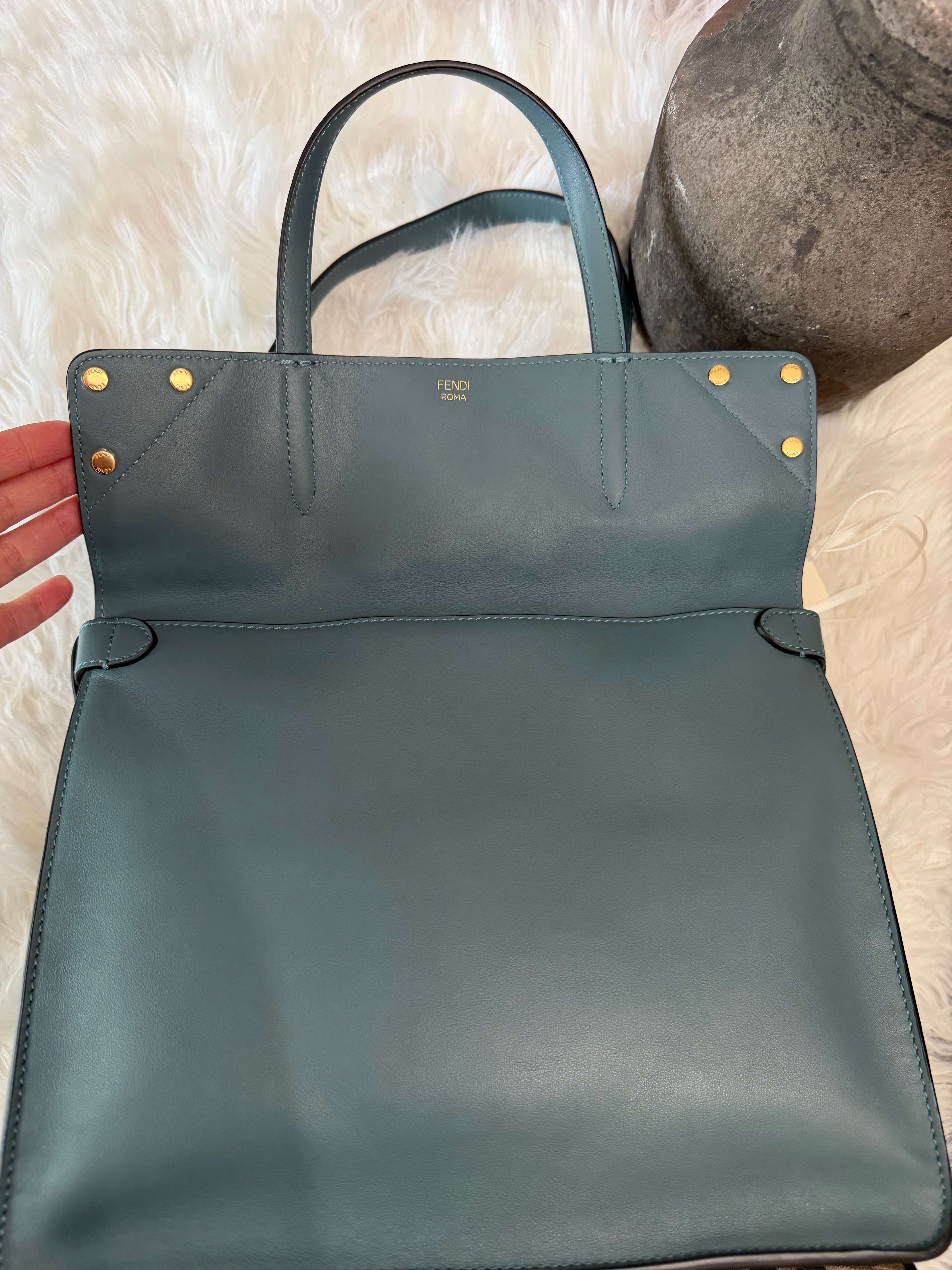 FENDI FLIP TOTE BAG