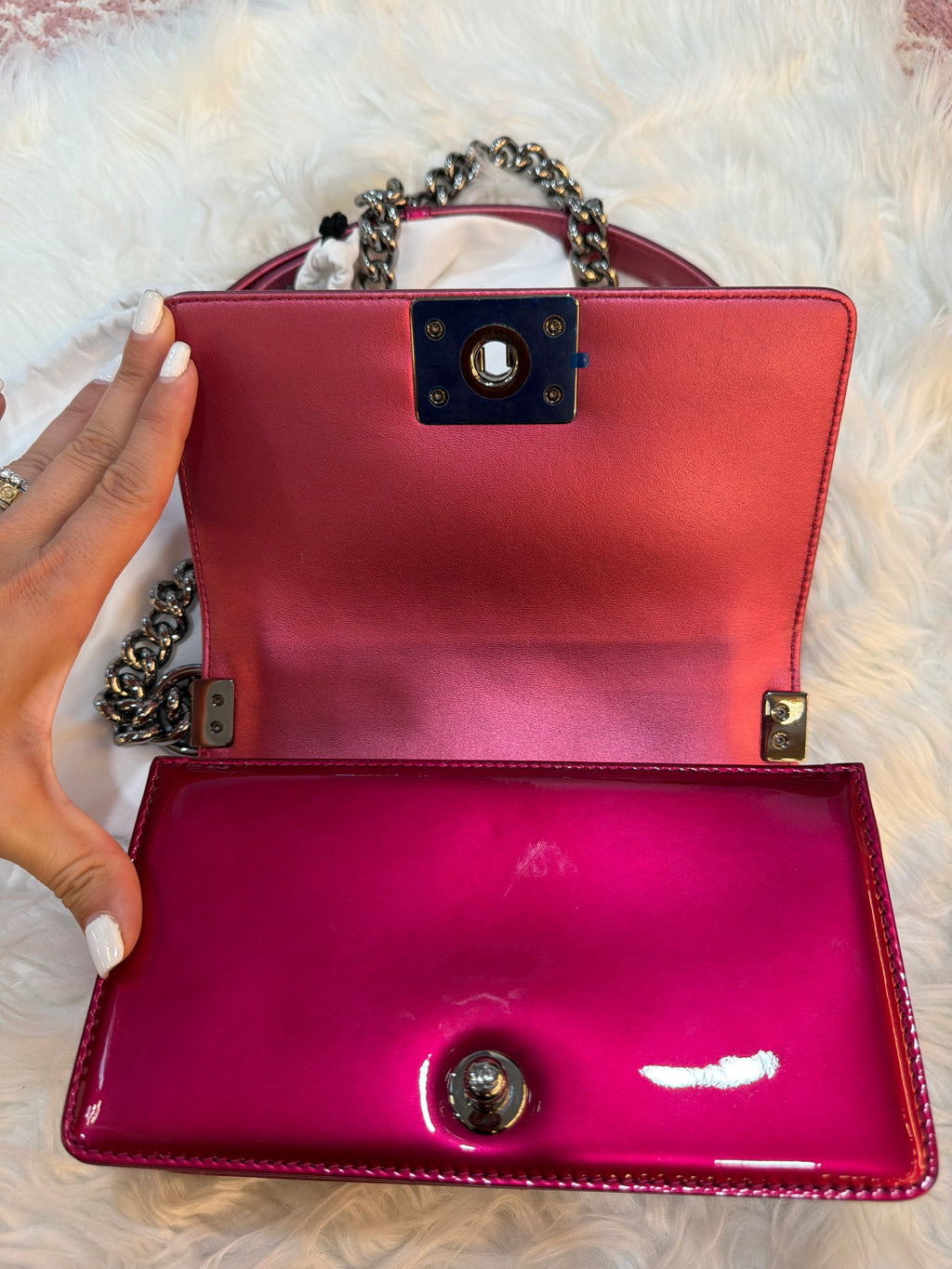CHANEL SMALL BOY BAG IN PINK PATENT LEATHER