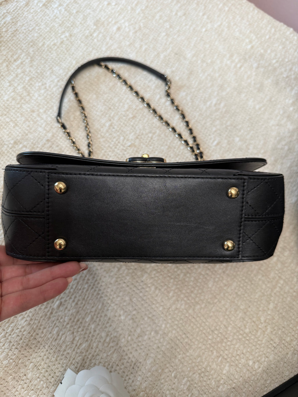 CHANEL Calfskin MEDIUM ALL STITCHED CC FLAP BAG
