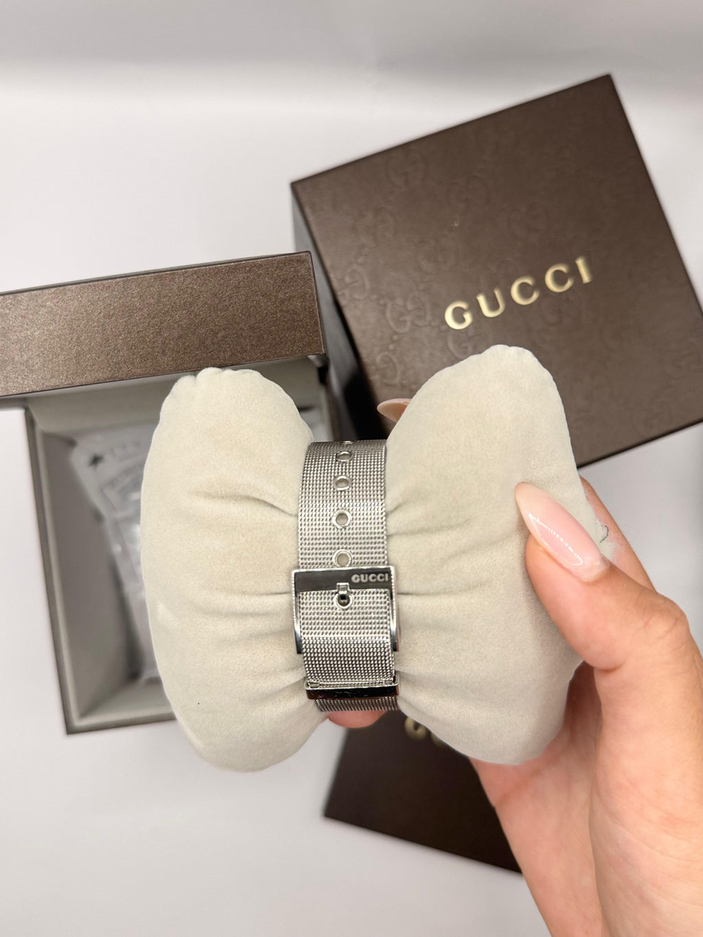 Gucci U-Play Watch Mesh Strap, 35 mm