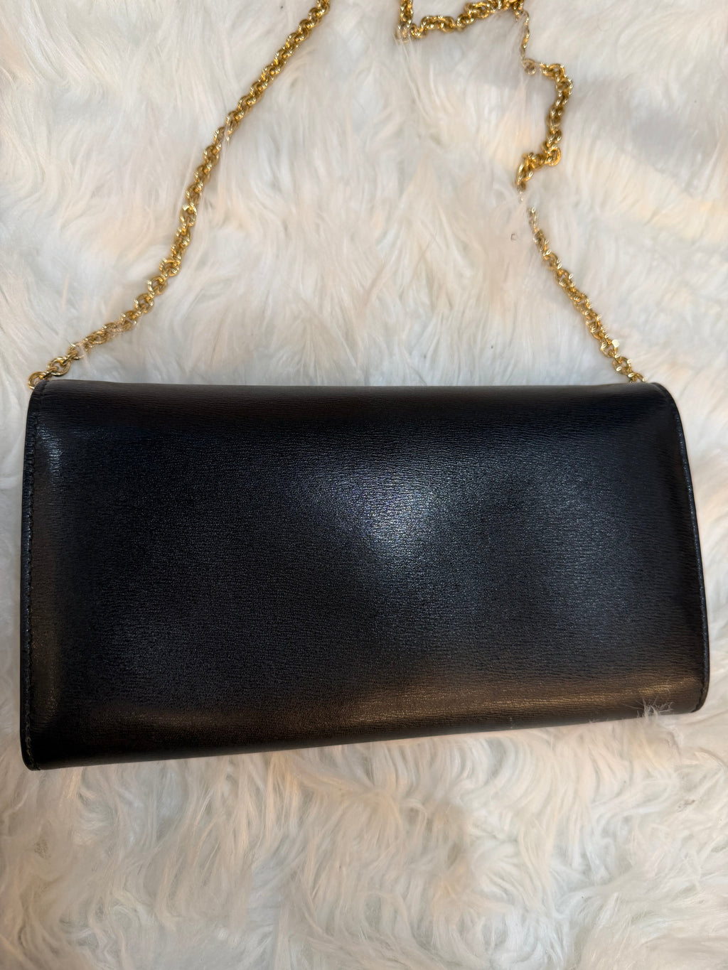 SALVATORE FERRAGAMO WALLET ON CHAIN