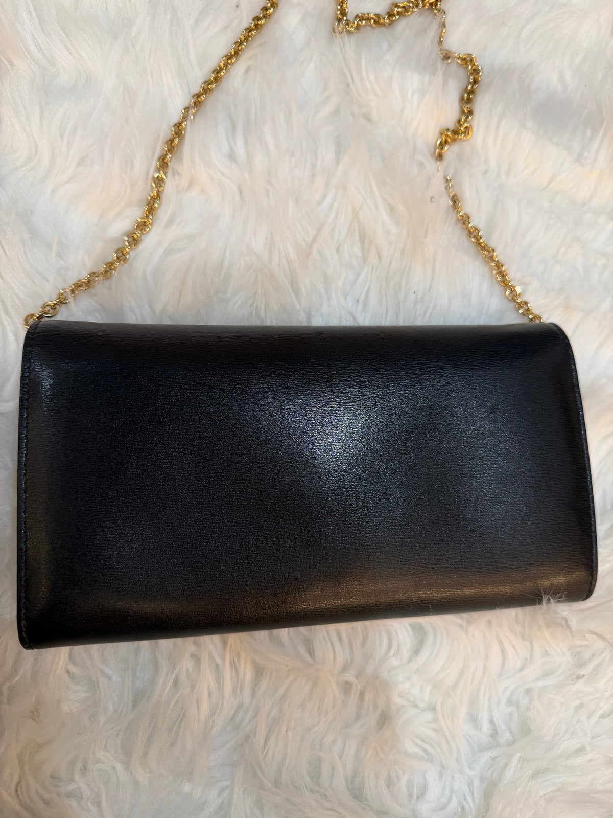 SALVATORE FERRAGAMO WALLET ON CHAIN