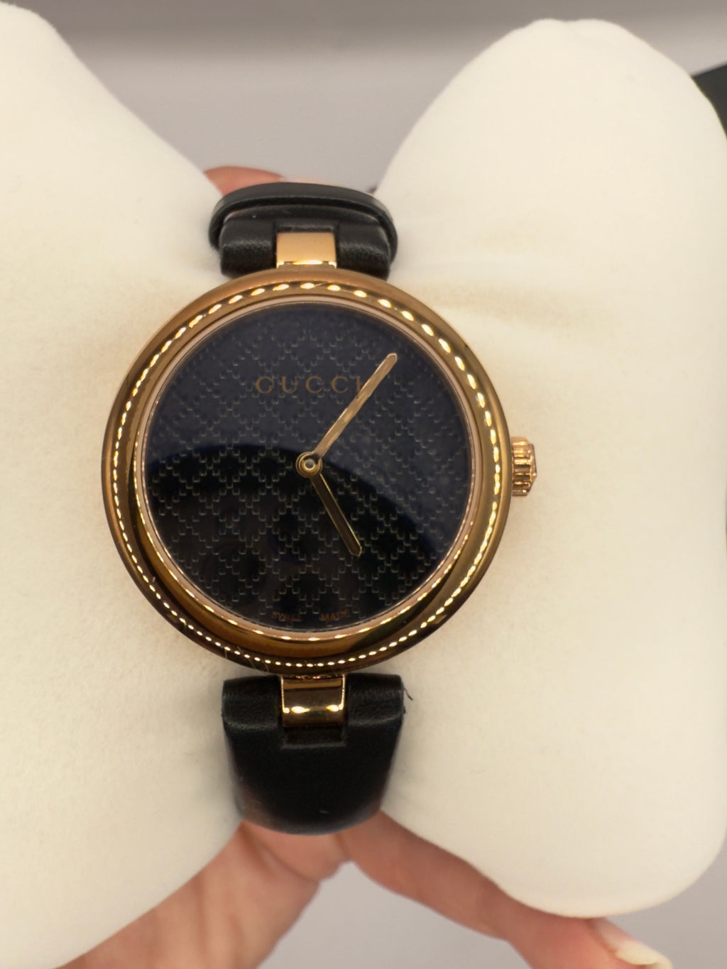 GUCCI DIAMANTISSIMA LEATHER WATCH WITH ROSE GOLD 32 MM