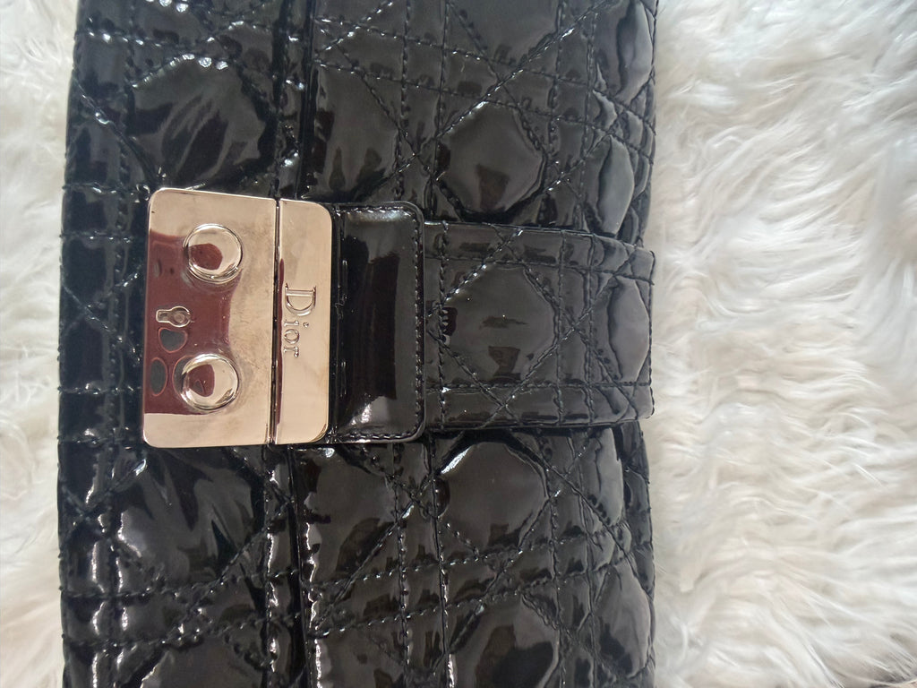 CHRISTIAN DIOR LOCK MEDIUM PATENT LEATHER SHOULDER BAG