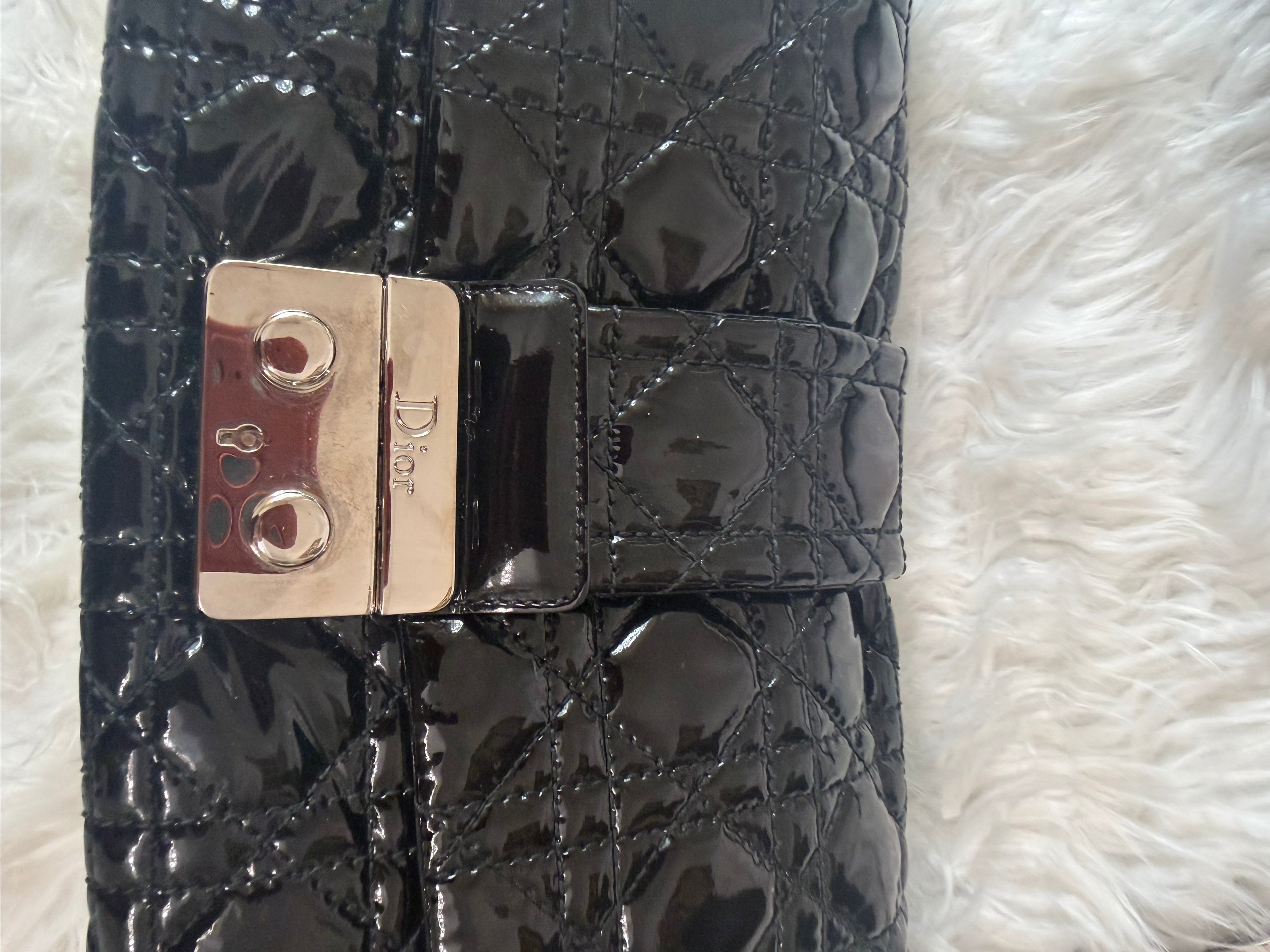 CHRISTIAN DIOR LOCK MEDIUM PATENT LEATHER SHOULDER BAG