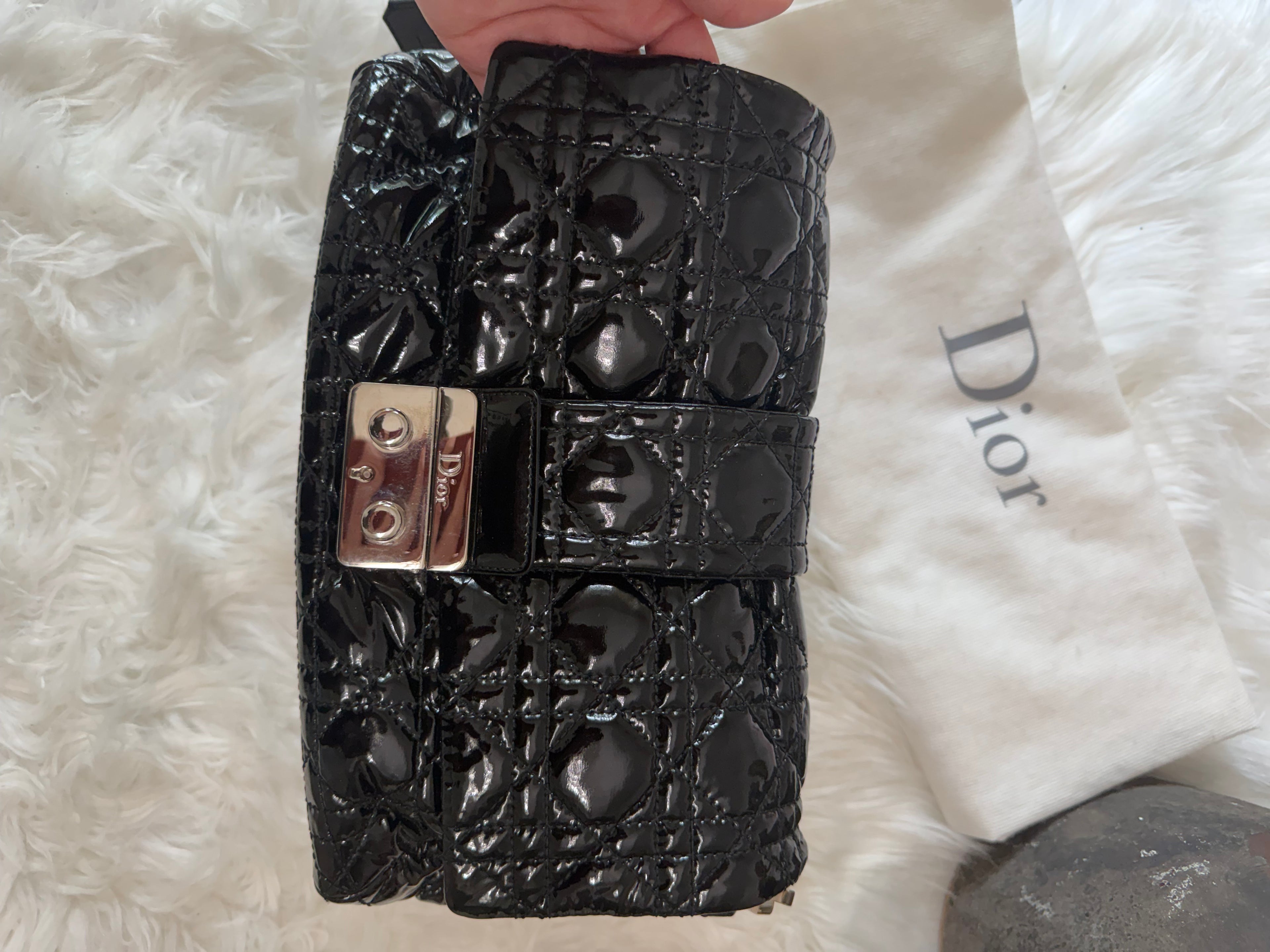 CHRISTIAN DIOR LOCK MEDIUM PATENT LEATHER SHOULDER BAG