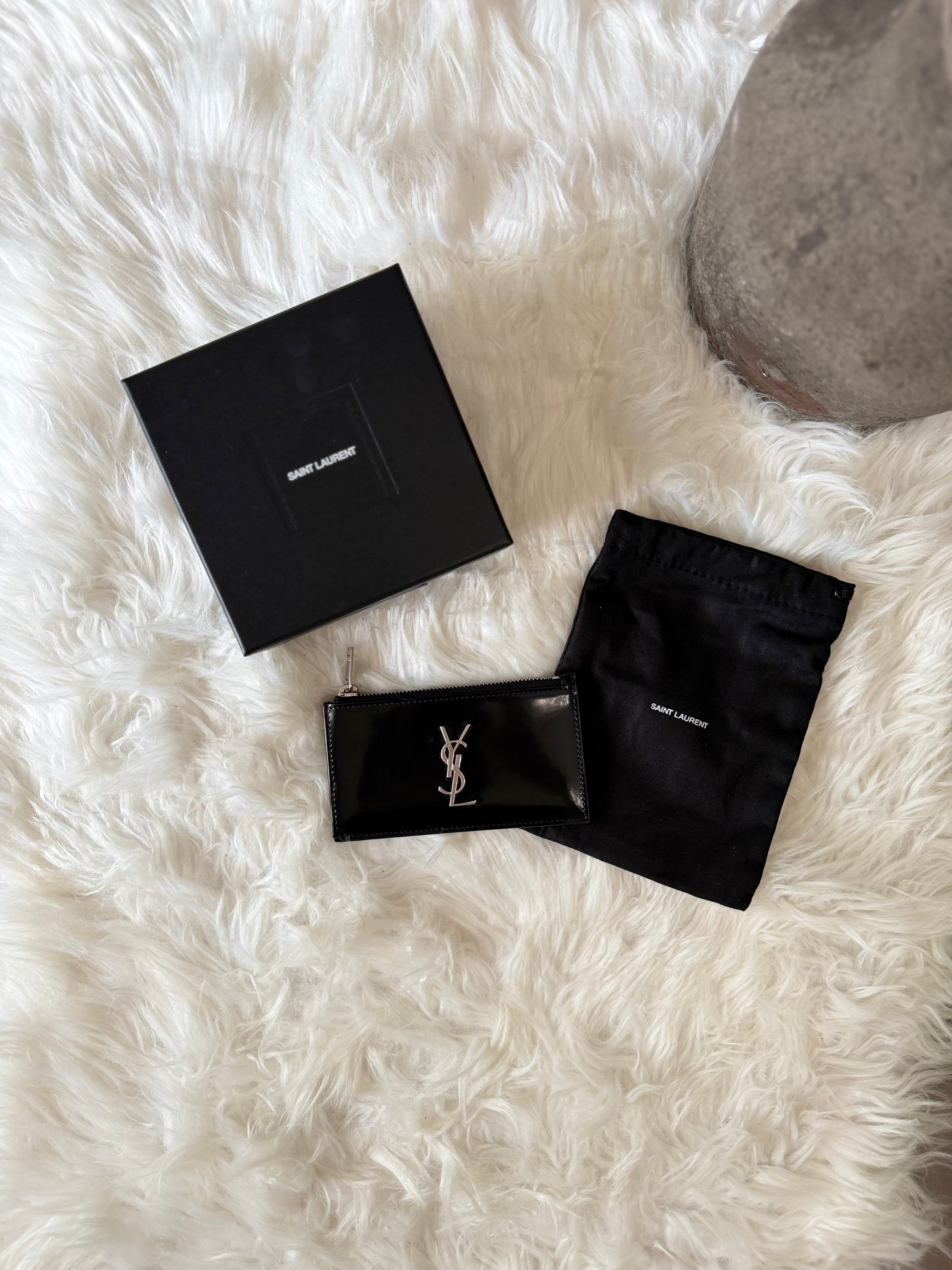 SAINT LAURENT ZIPPED PATENT FRAGMENTS CARDS HOLDER