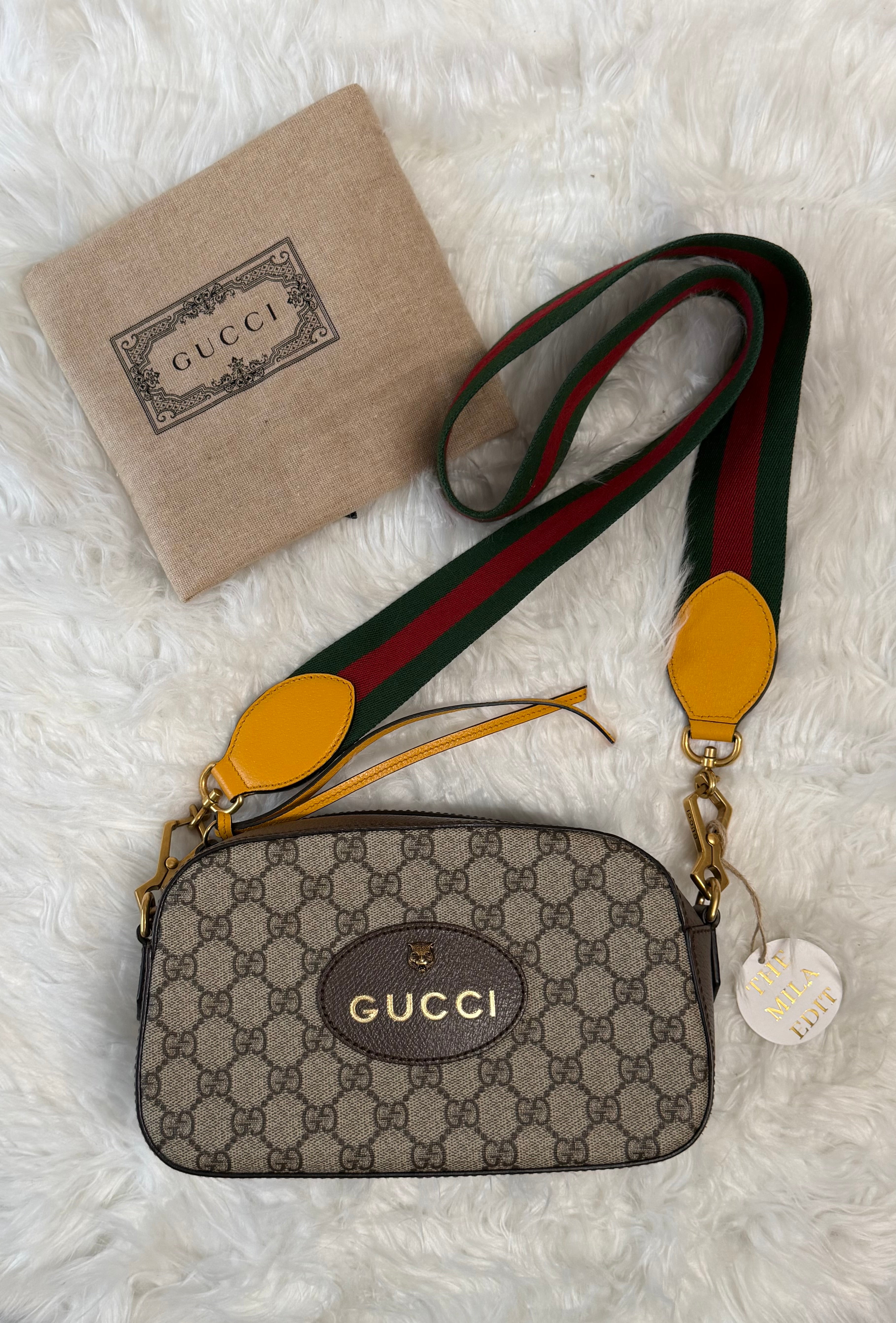 GUCCI NEO CAMERA GG SUPREME MESSANGER BAG