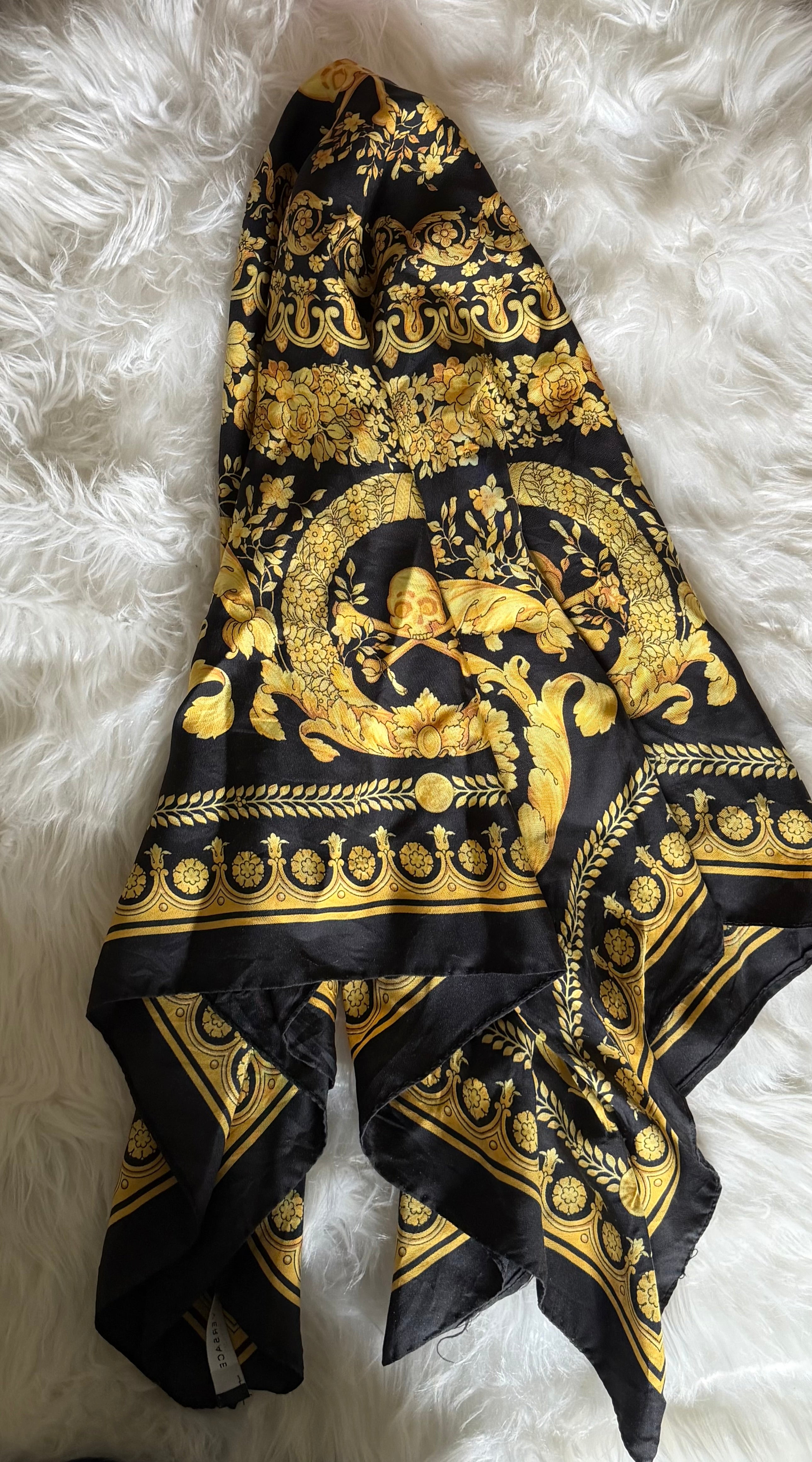 VERSACE PRINTED SILK TWILL SCARF