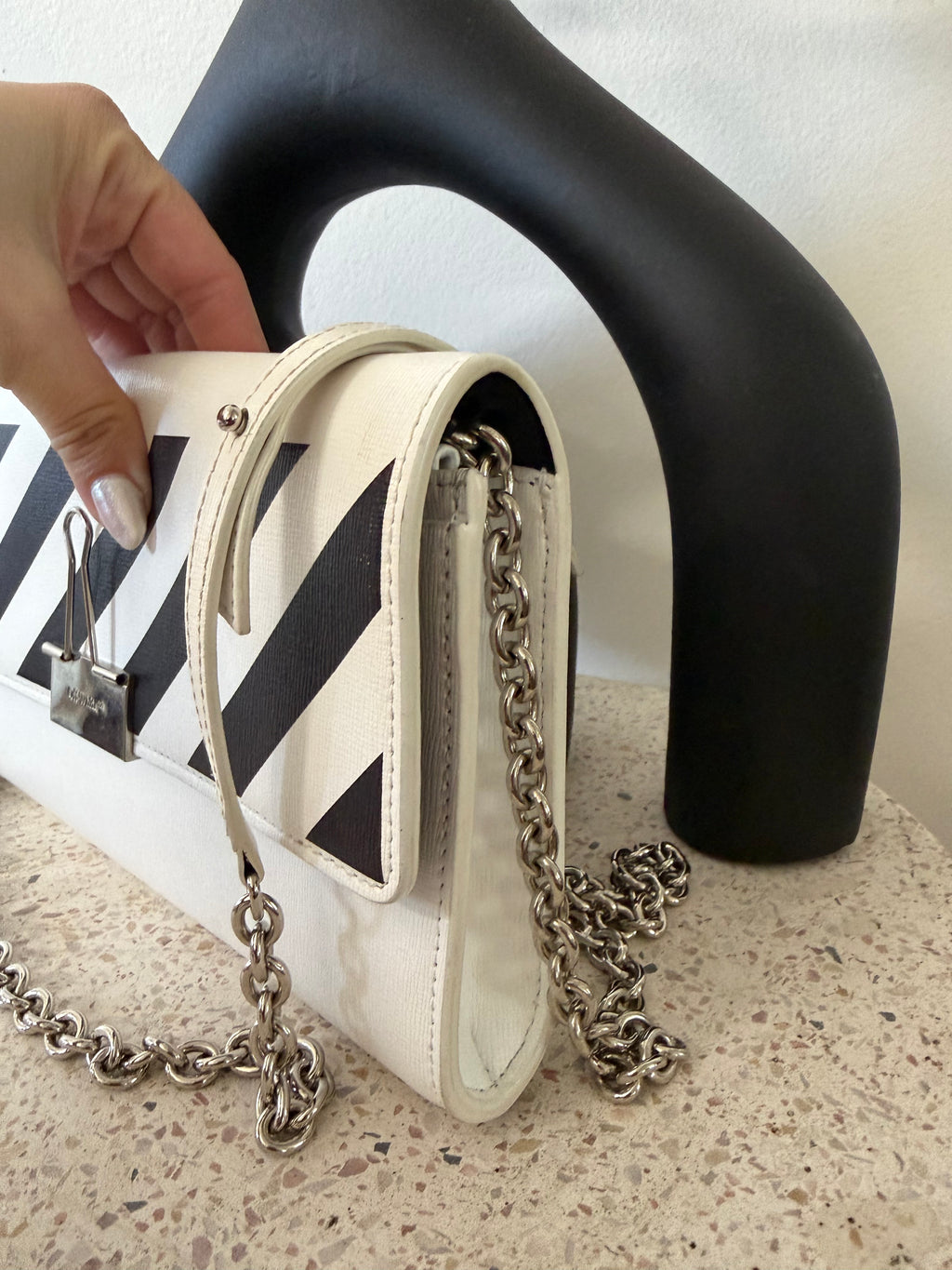 OFF-WHITE DIAG BINDER CLIP BAG