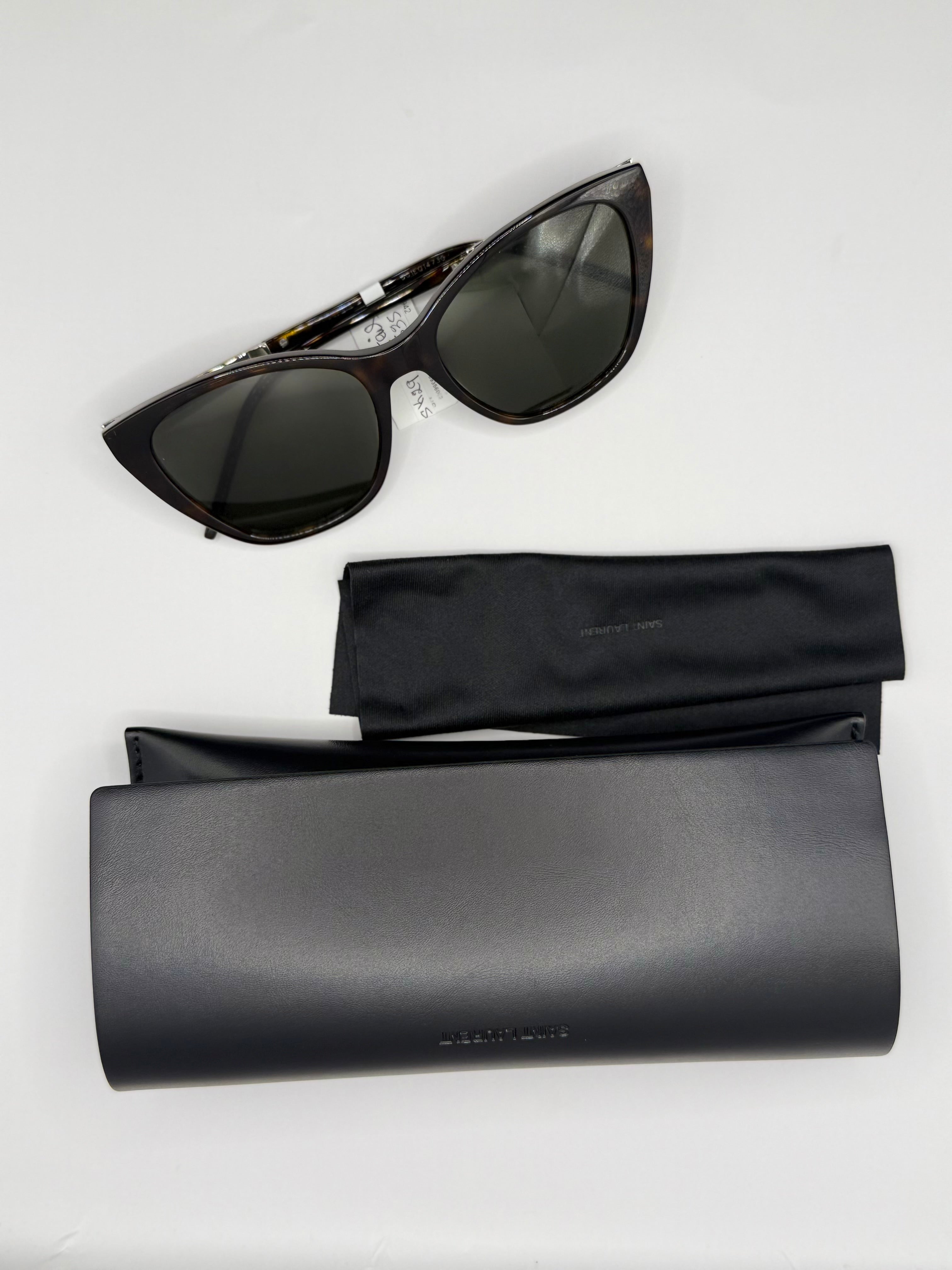 Saint Laurent Cat-Eye sunglasses