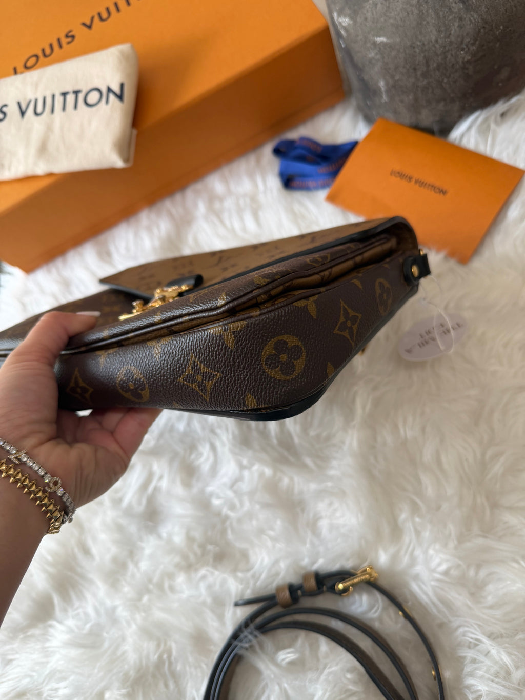 LOUIS VUITTON MONOGRAM POCHETTE METIS