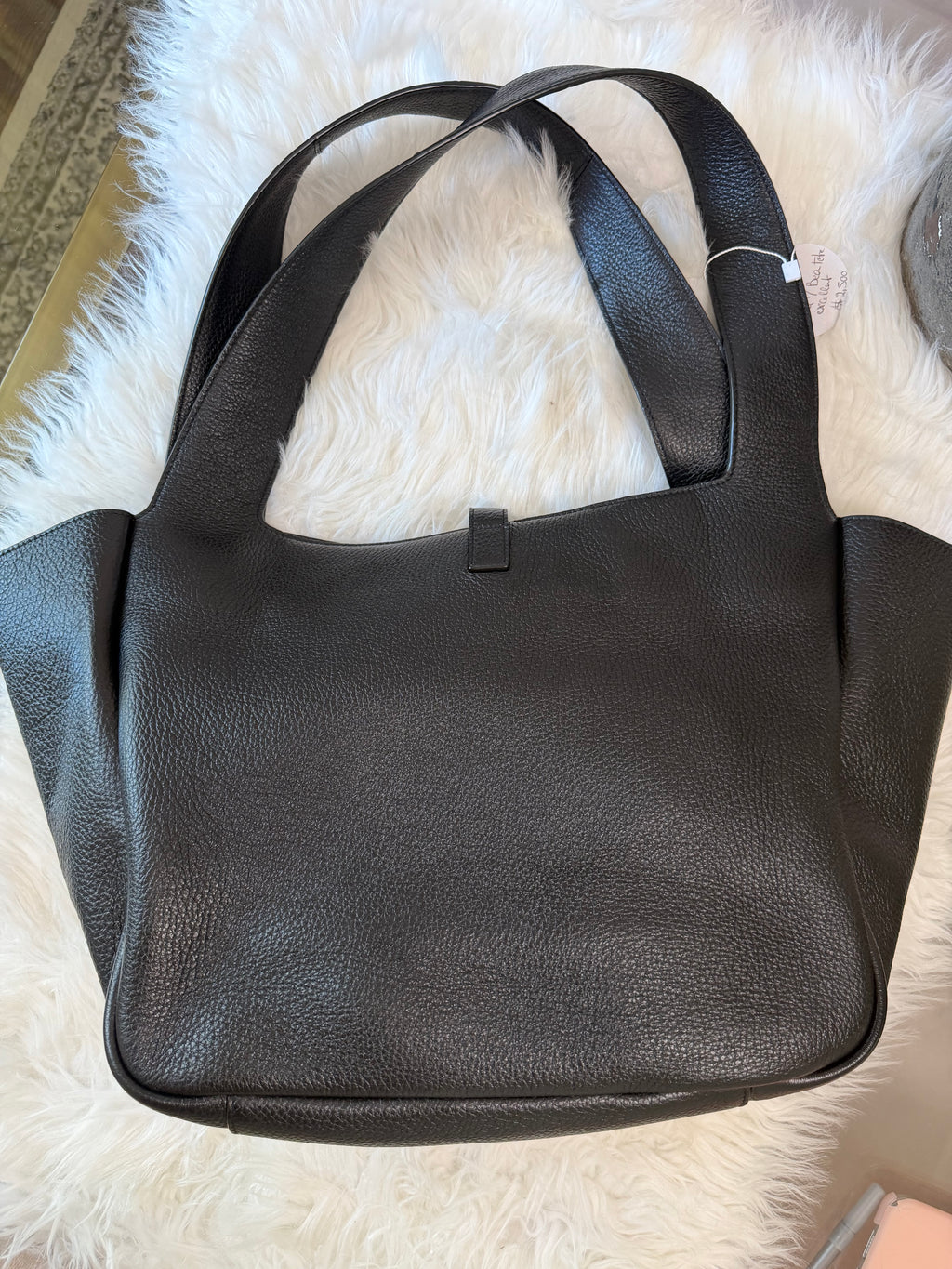 SAINT LAURENT 5 A 7 BEA TOTE IN GRAIBED LEATHER