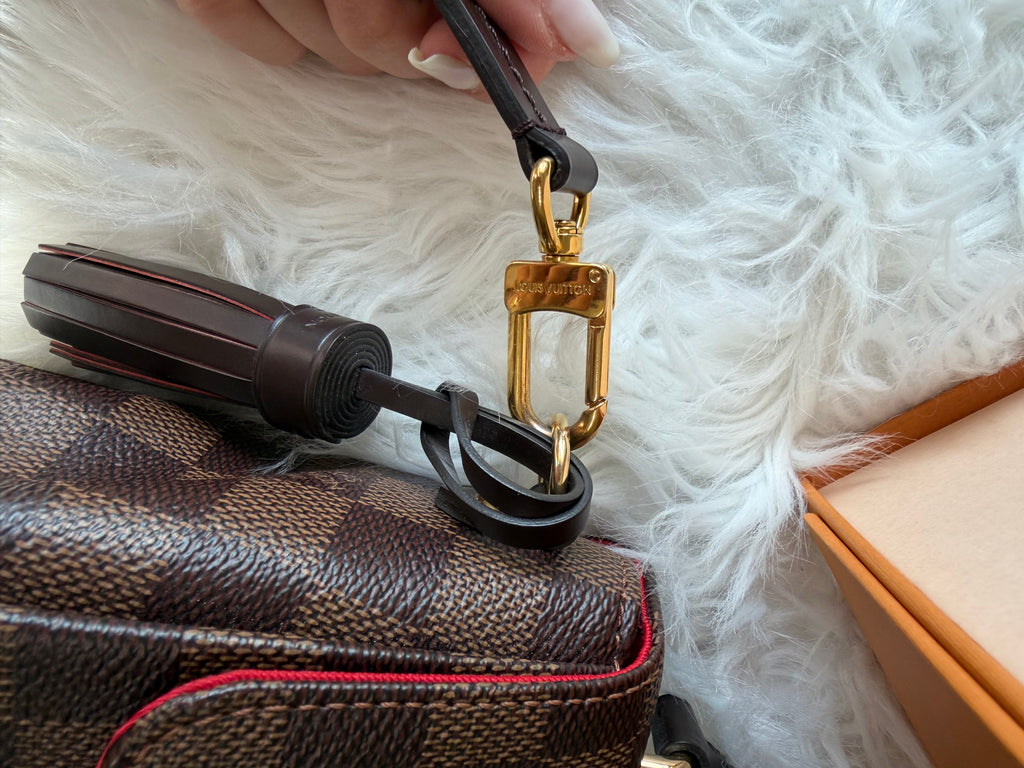 LOUIS VUITTON CROISETTE DAMIER EBENE SHOULDER BAG