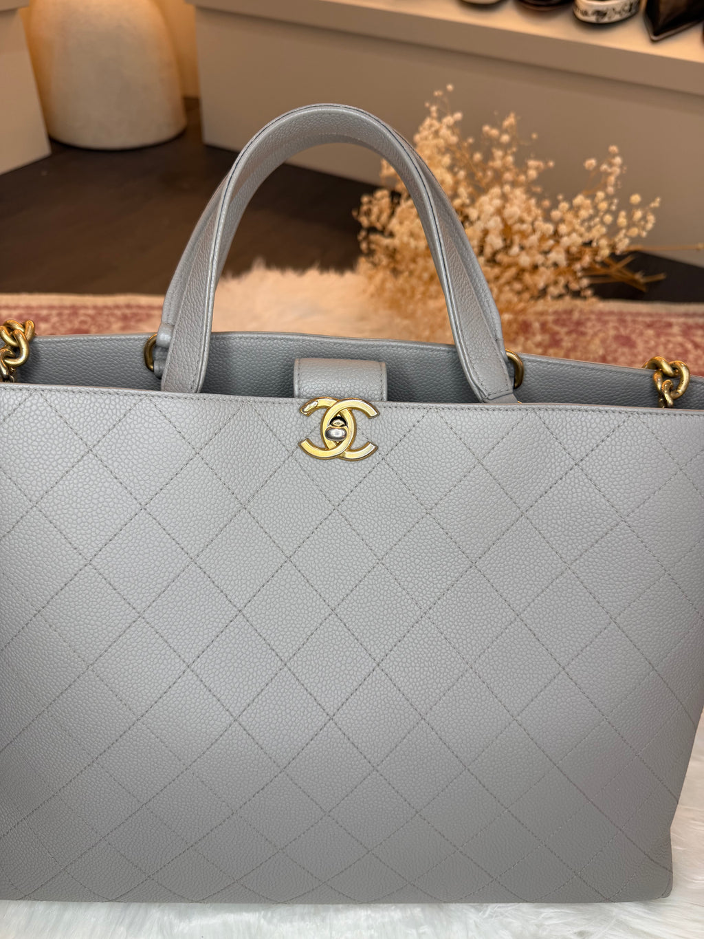 CHANEL CHIC AFFINITY CONVERTIBLE SHOPPING TOTE ALL STITCHED CAVIAR