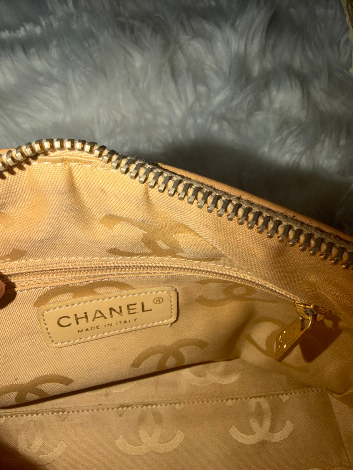 CHANEL SURPIQUE LARGE STITCHED CC LOGO SHOULDER BAG