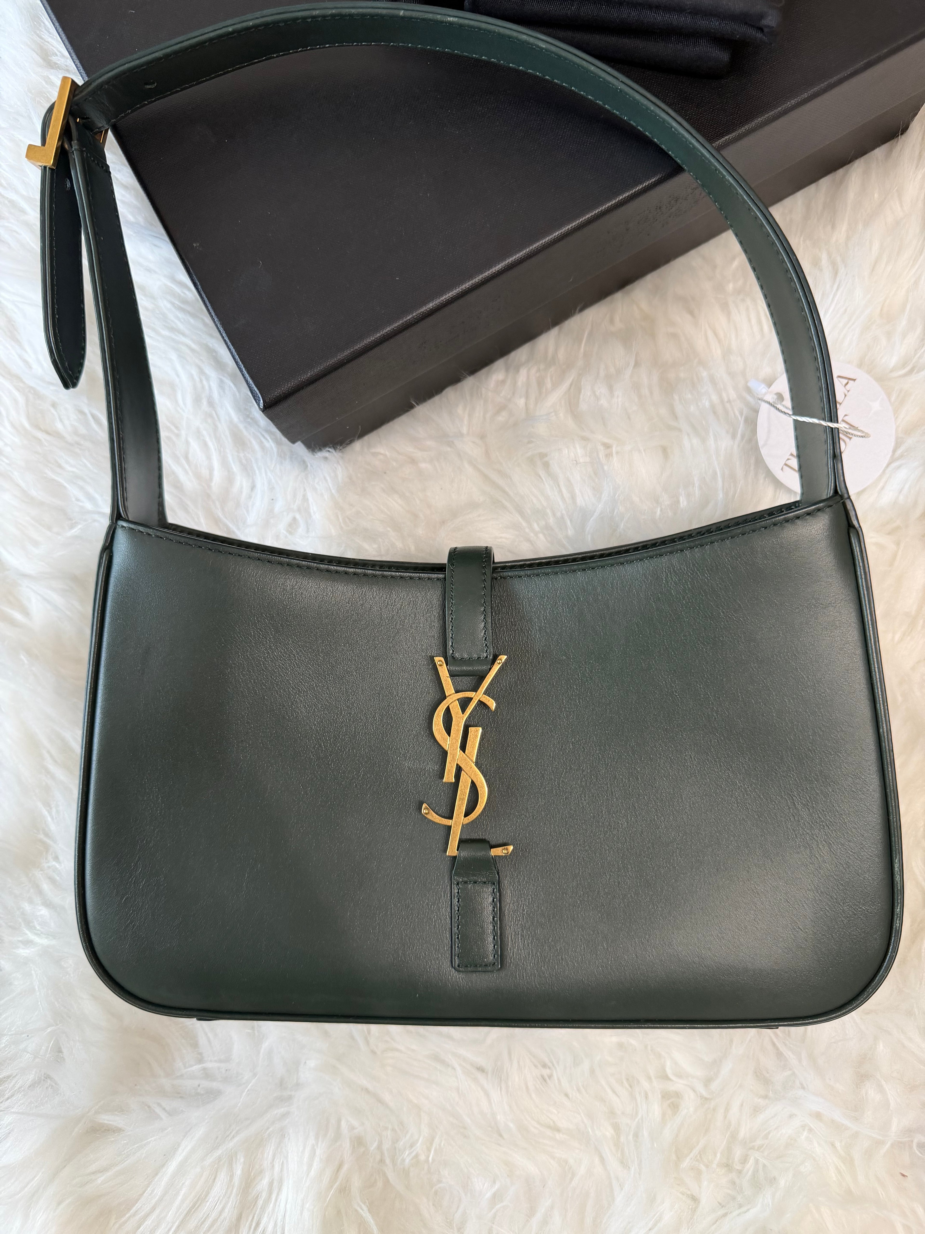 SAINT LAURENT 5 A 7 SHOULDER BAG