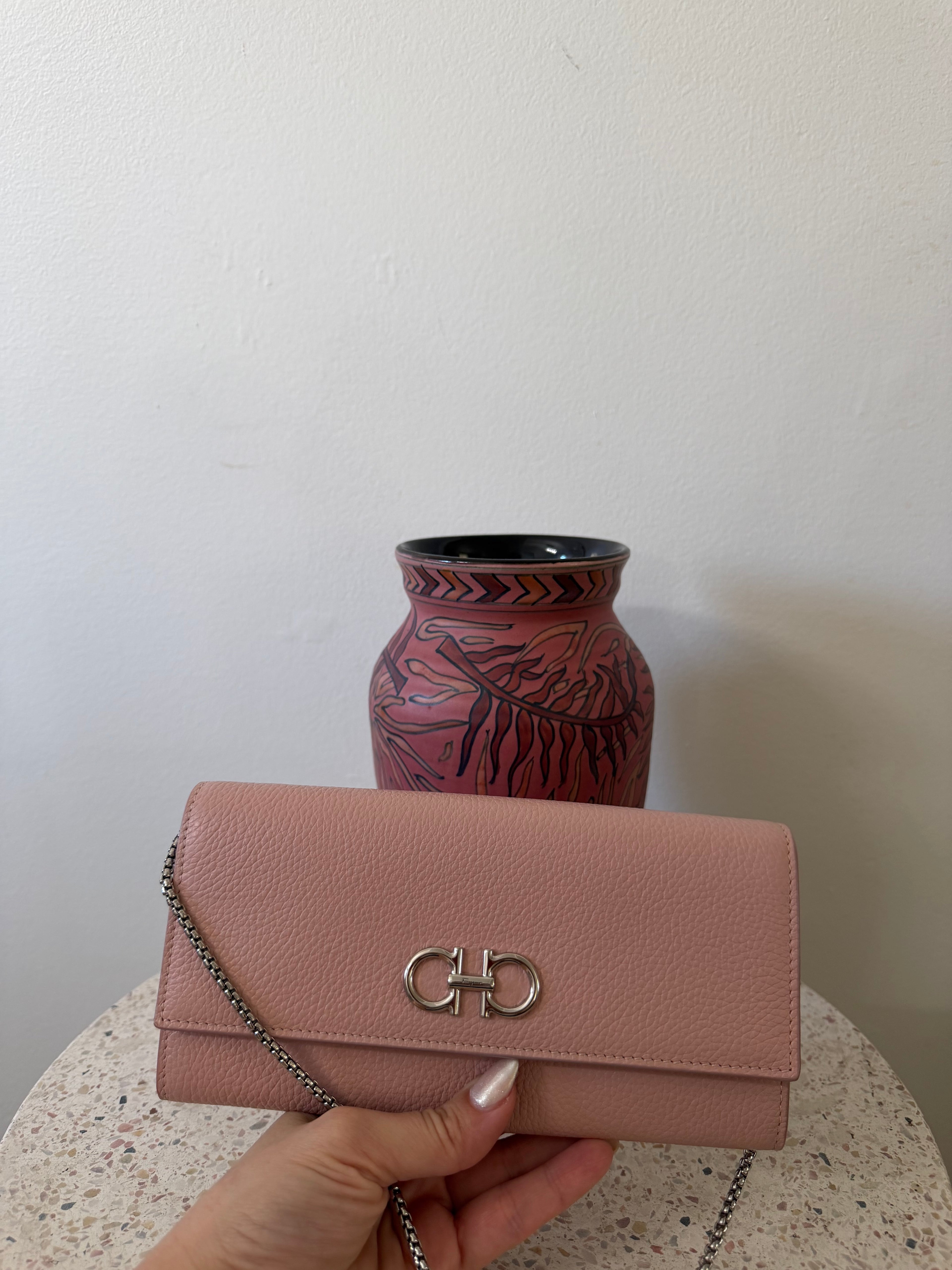 SALVATORE FERRAGAMO GANCINI SOFT WOC