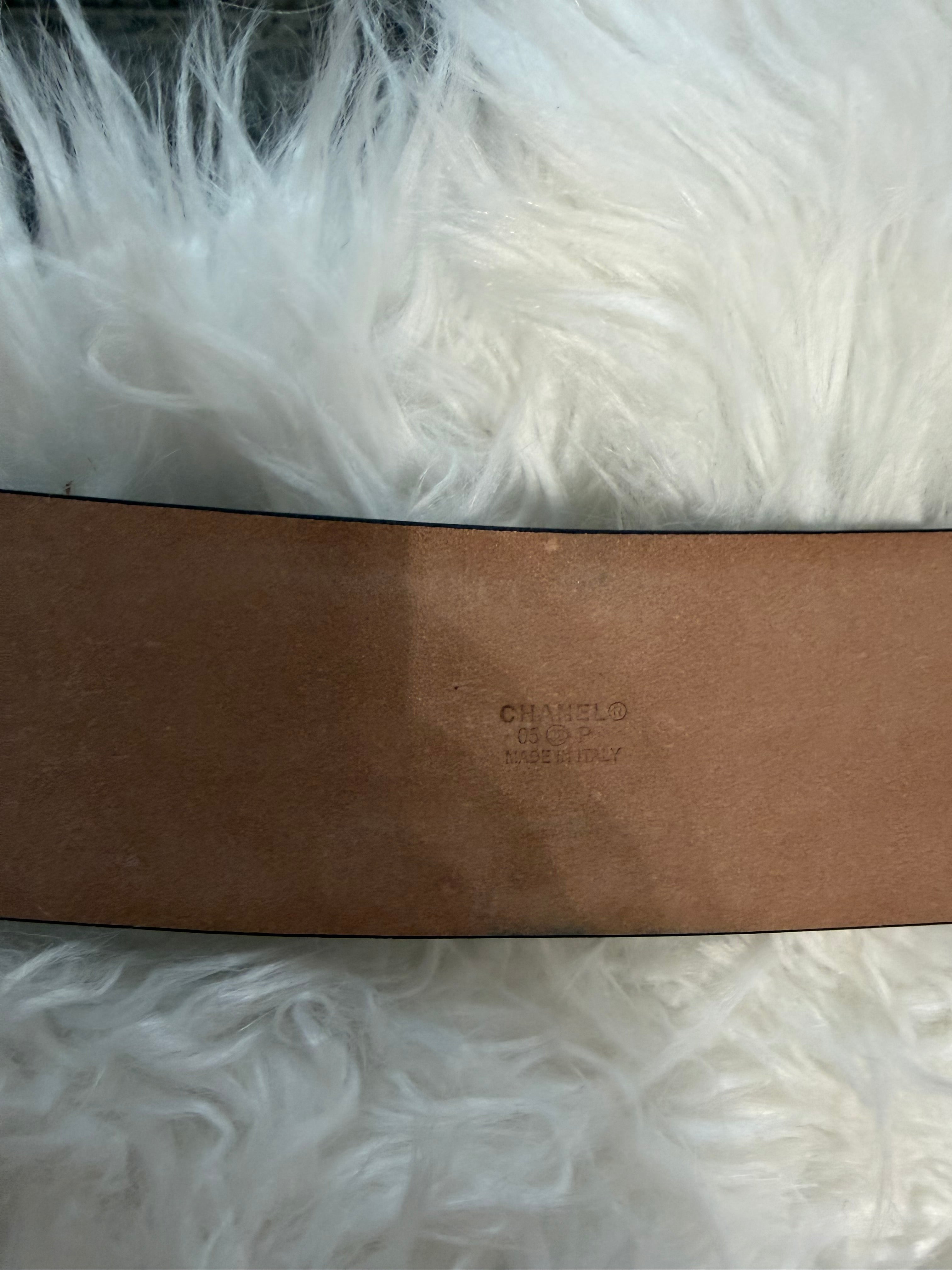 VINTAGE CHANEL LARGE CC LOGO LEATHER BELT
