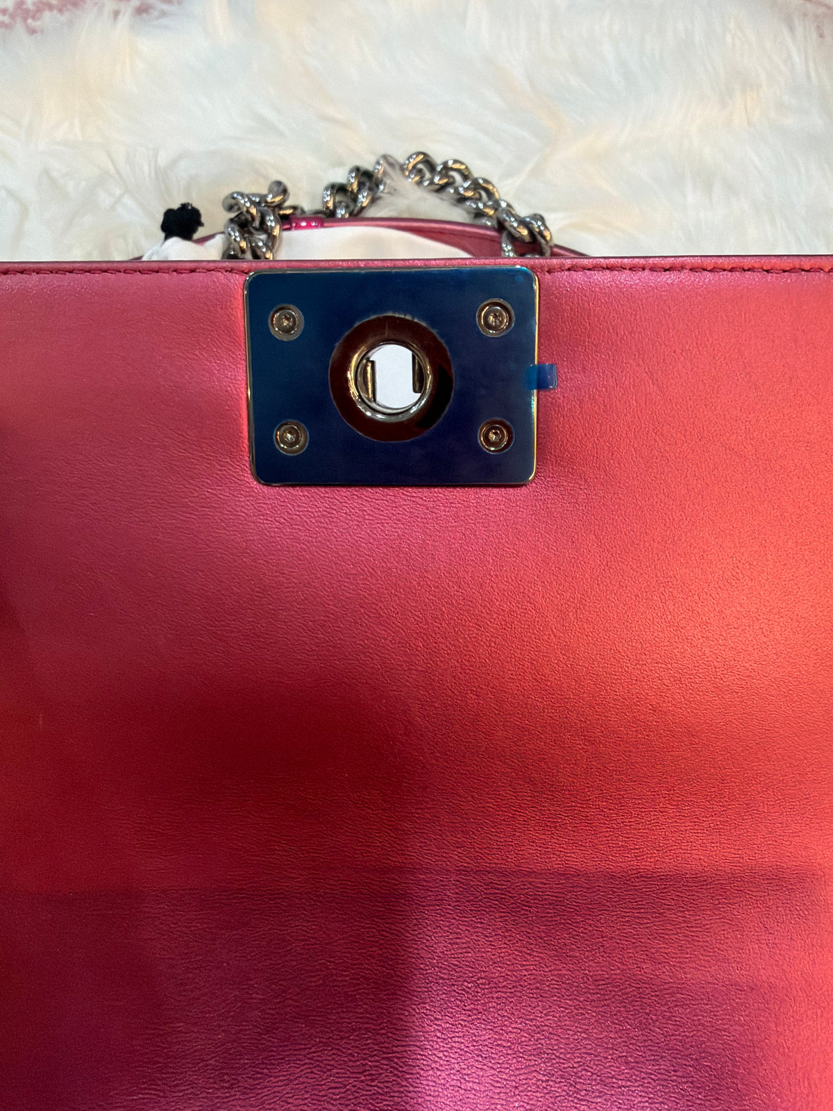 CHANEL SMALL BOY BAG IN PINK PATENT LEATHER