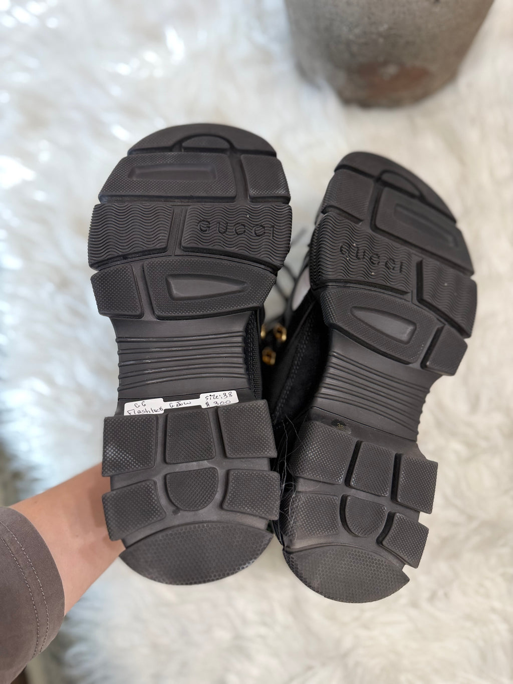 GUCCI FLASHTREK SNEAKERS