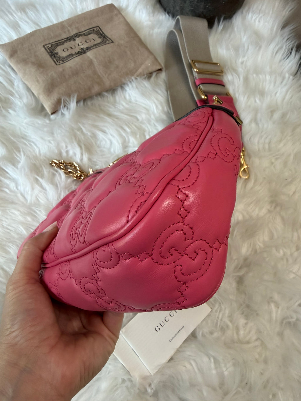 GUCCI GG METELASSE QUILTED LEATHER SHOULDER BAG