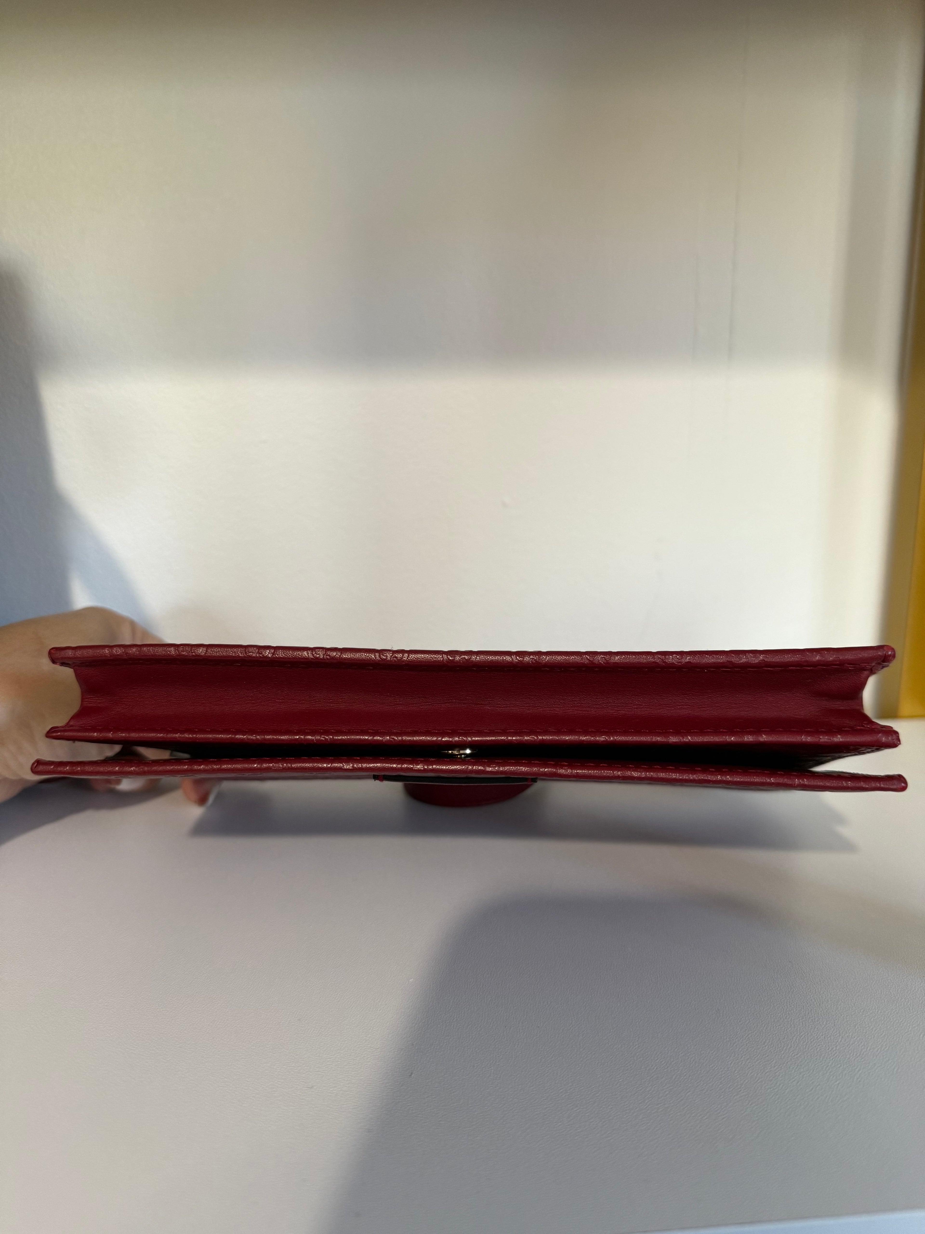 Gucci Microgucciccima wallet on chain