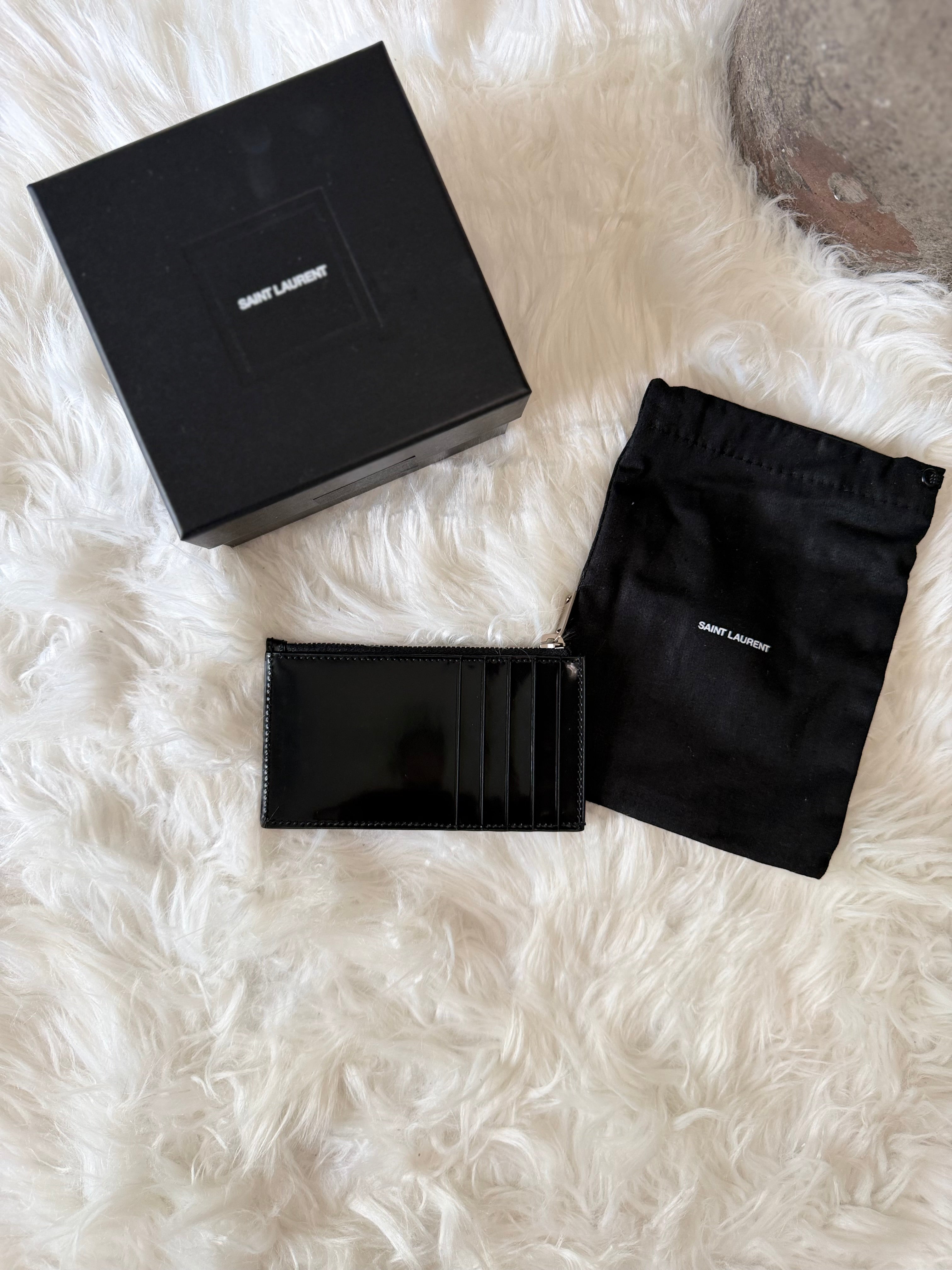 SAINT LAURENT ZIPPED PATENT FRAGMENTS CARDS HOLDER