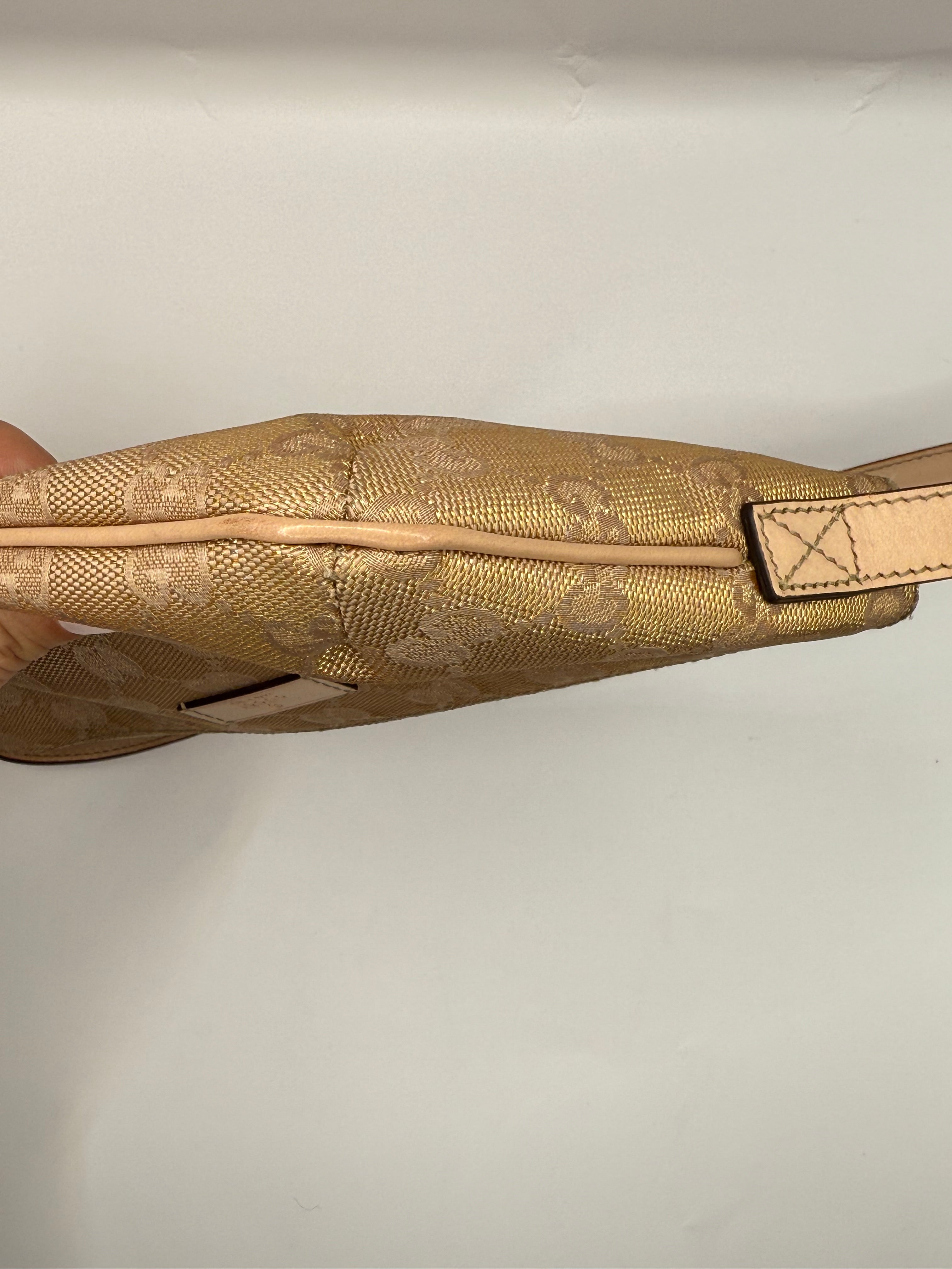 Vintage Gucci Boat Pochette