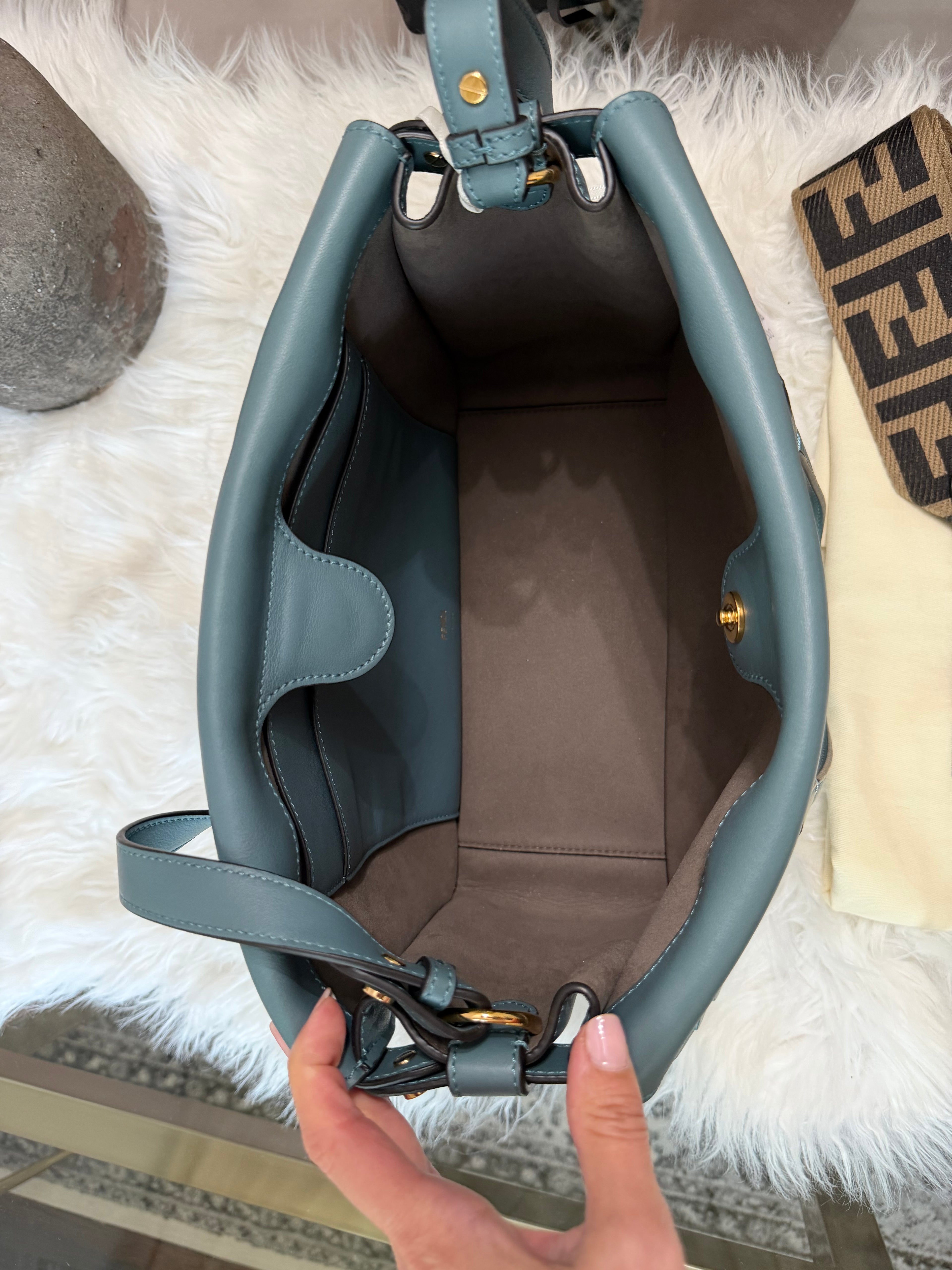 FENDI FLIP TOTE BAG