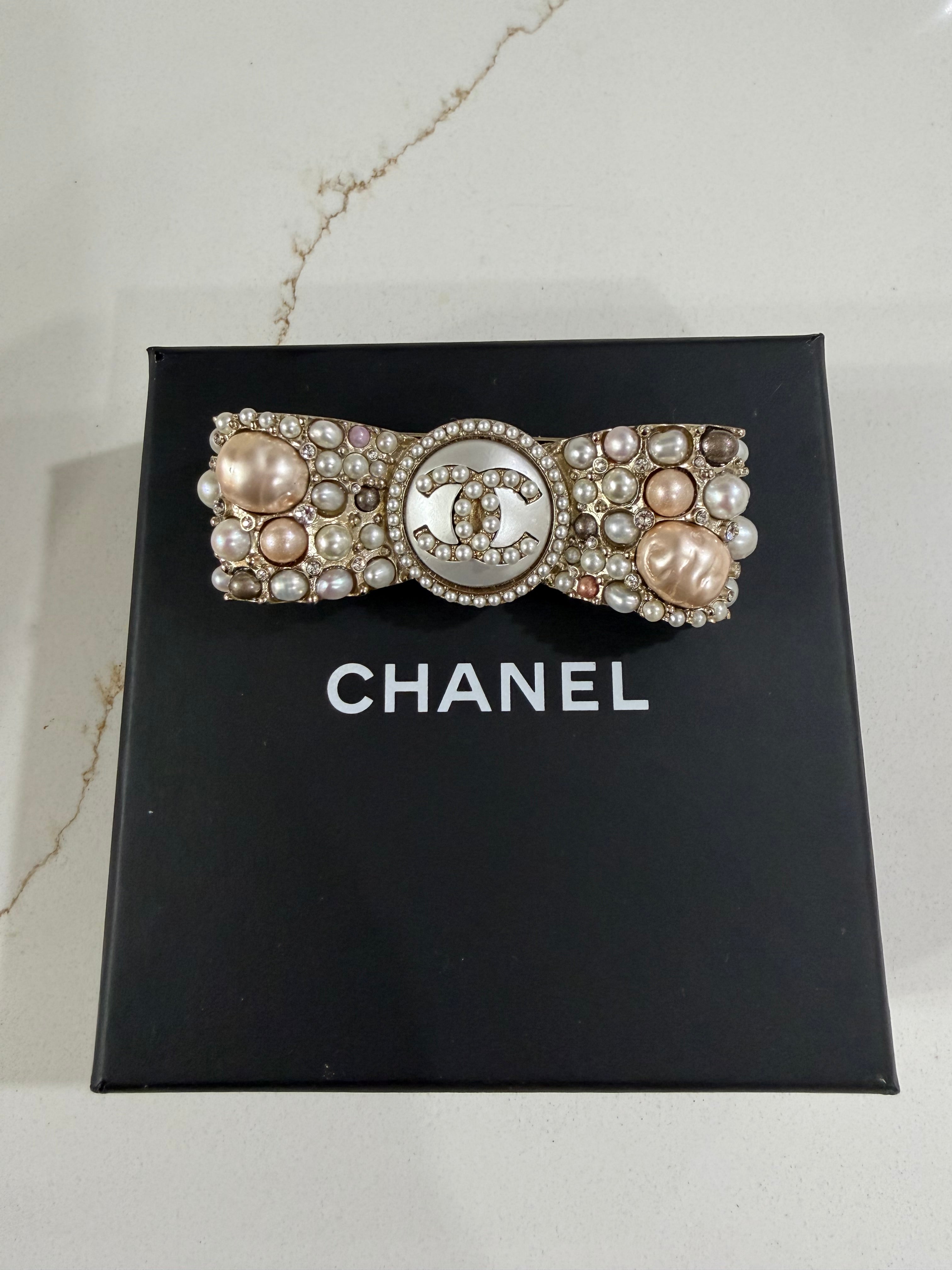CHANEL BOW PEARL AND CHRYSTAL BROOCH
