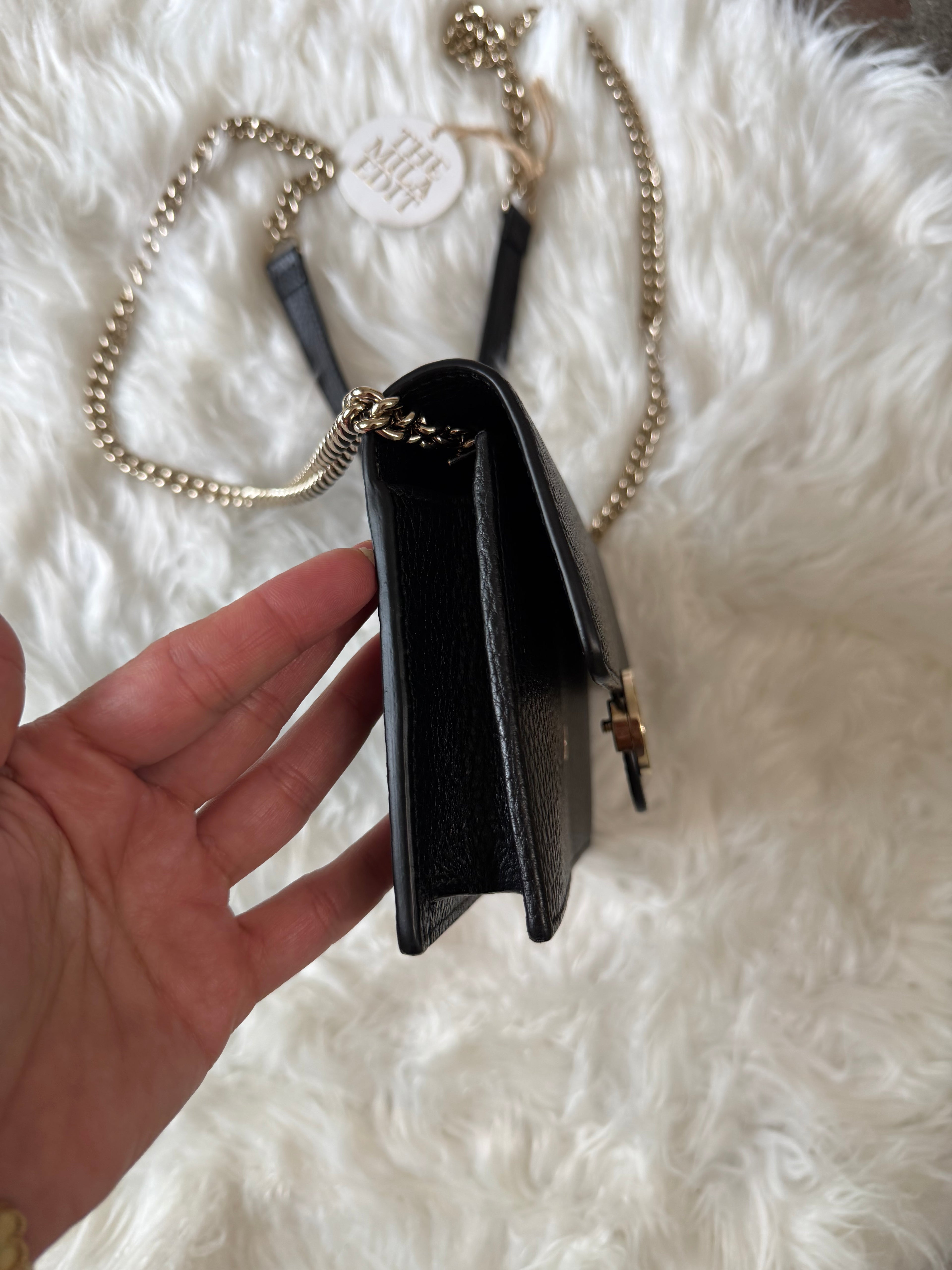 GUCCI INTERLOCKING G WALLET ON CHAIN