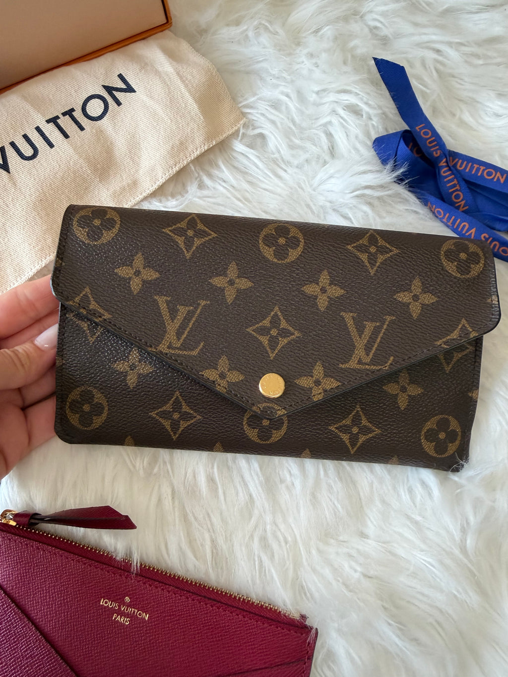 LOUIS VUITTON JEANNE WALLET IN MONOGRAM CANVAS