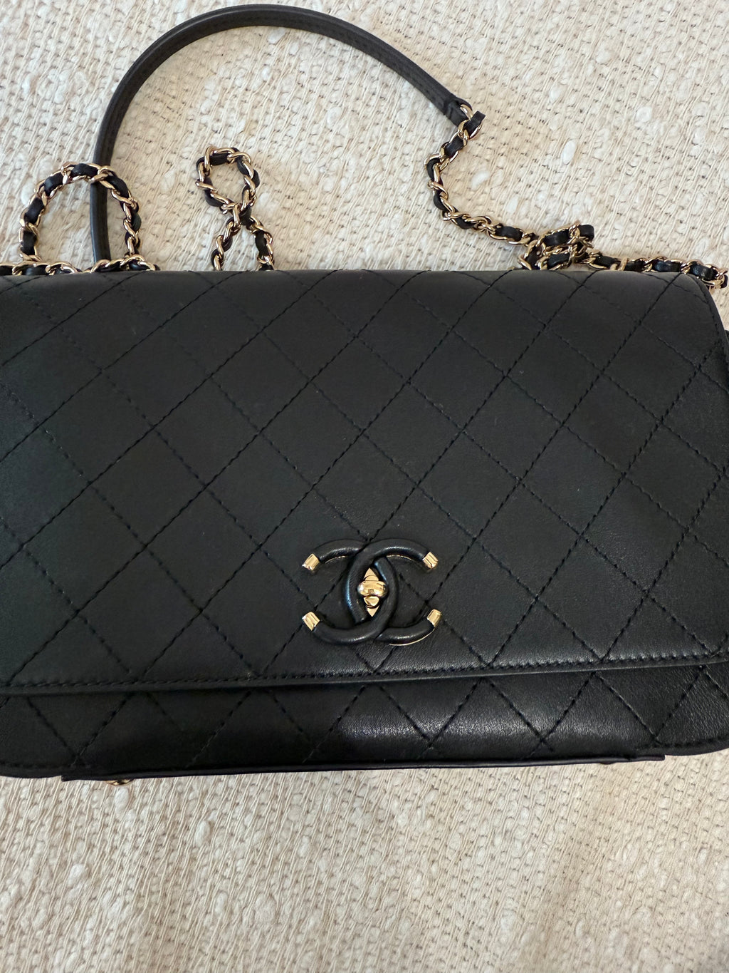 CHANEL Calfskin MEDIUM ALL STITCHED CC FLAP BAG